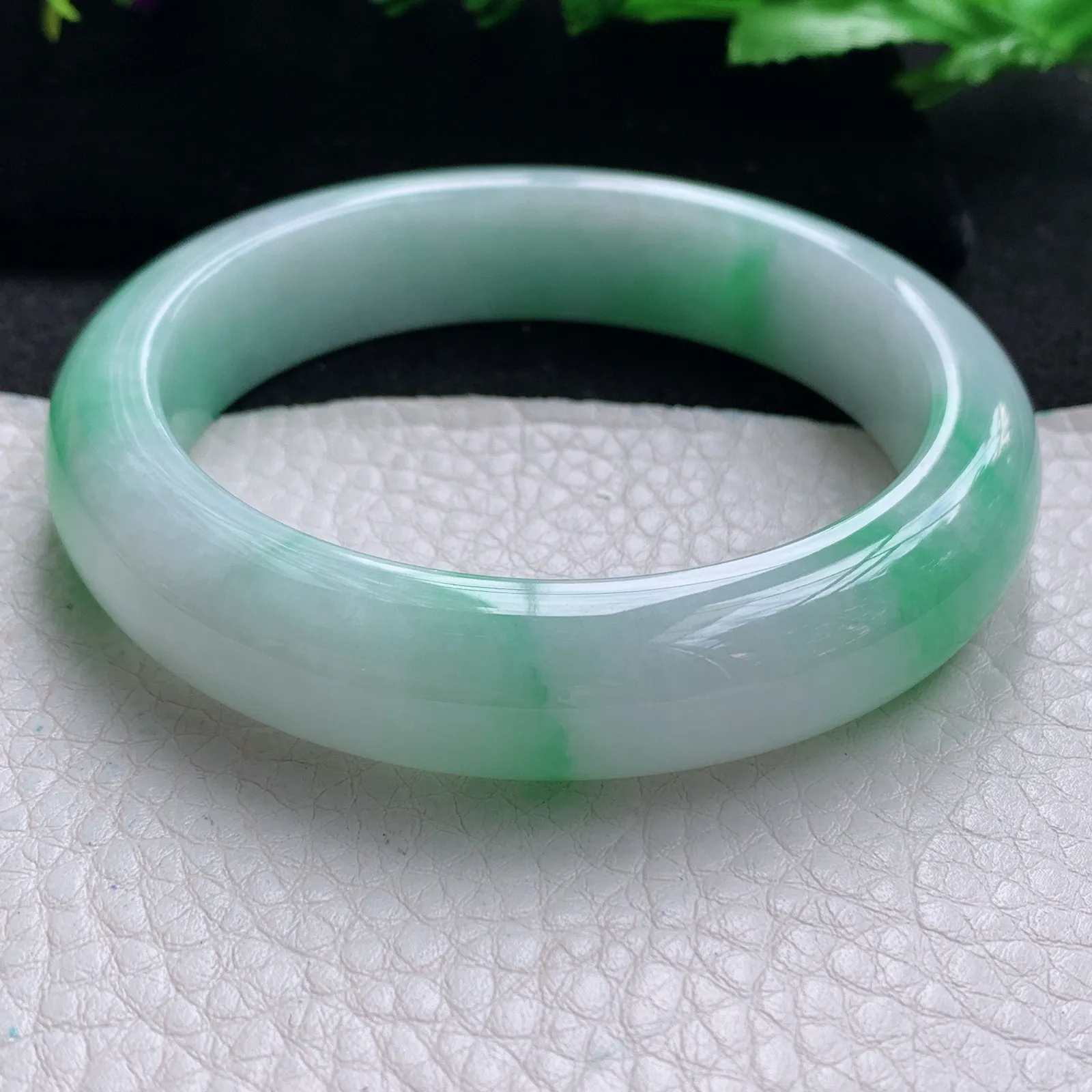 xc自然光57.5*13.2*8.8平安镯 缅甸翡翠a货玉手镯飘绿宽边珠宝玉手环
