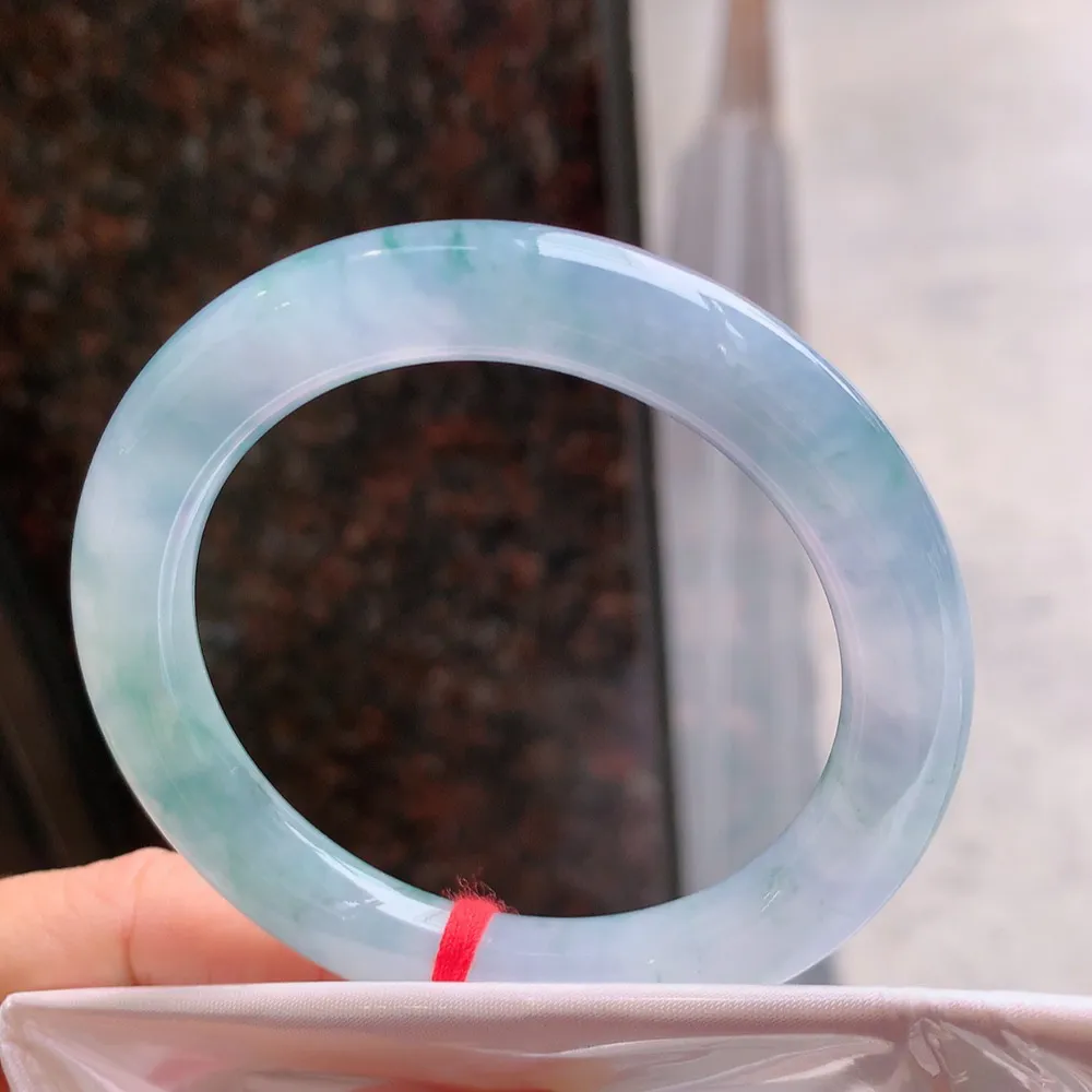 圆条高冰春彩 无瑕 尺寸:52.8/9.5 种色俱佳