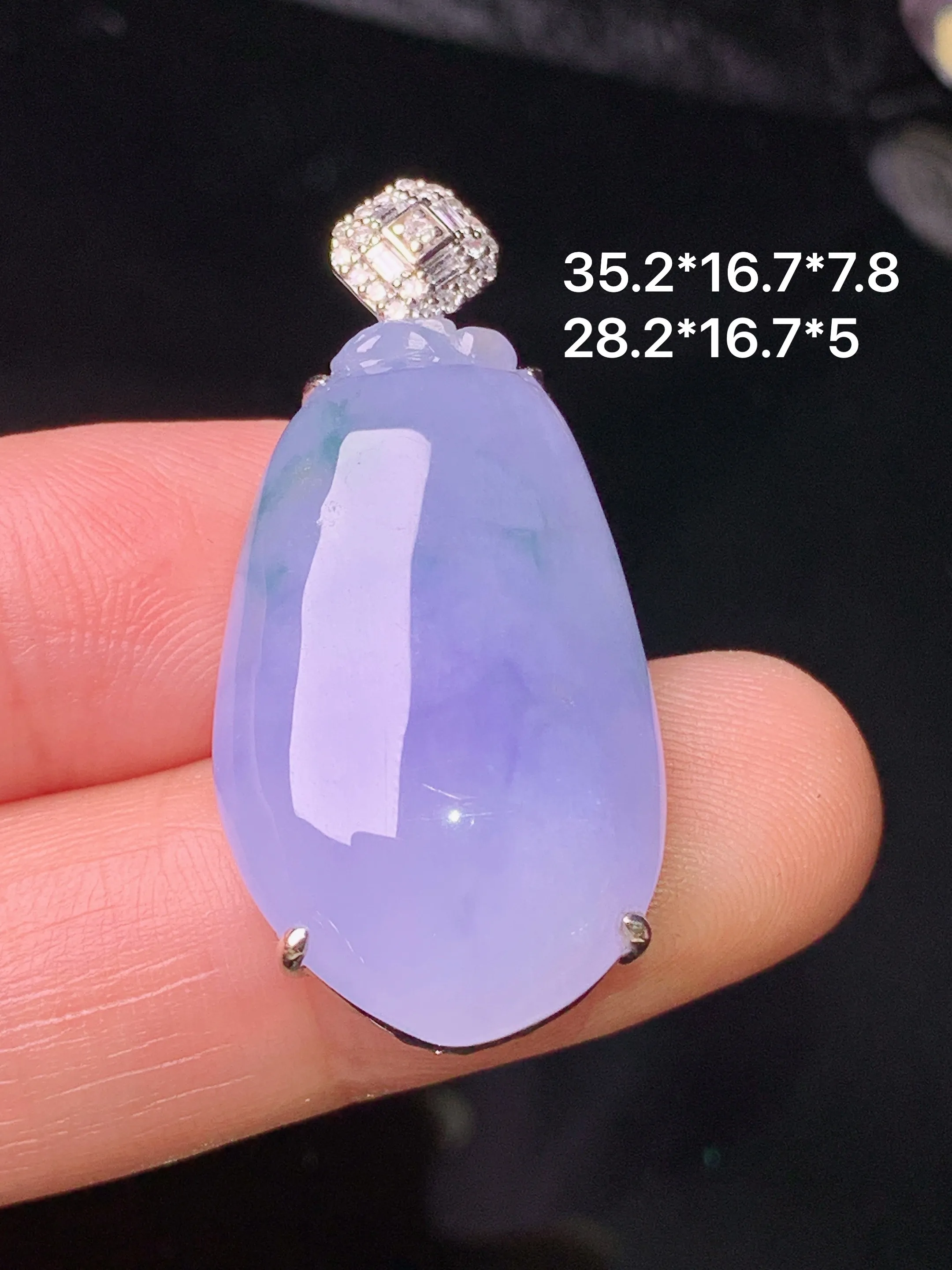 18k金钻镶嵌紫罗兰福瓜吊坠 玉质细腻 色泽清新艳丽 整体尺寸35.2*16.7*7.8