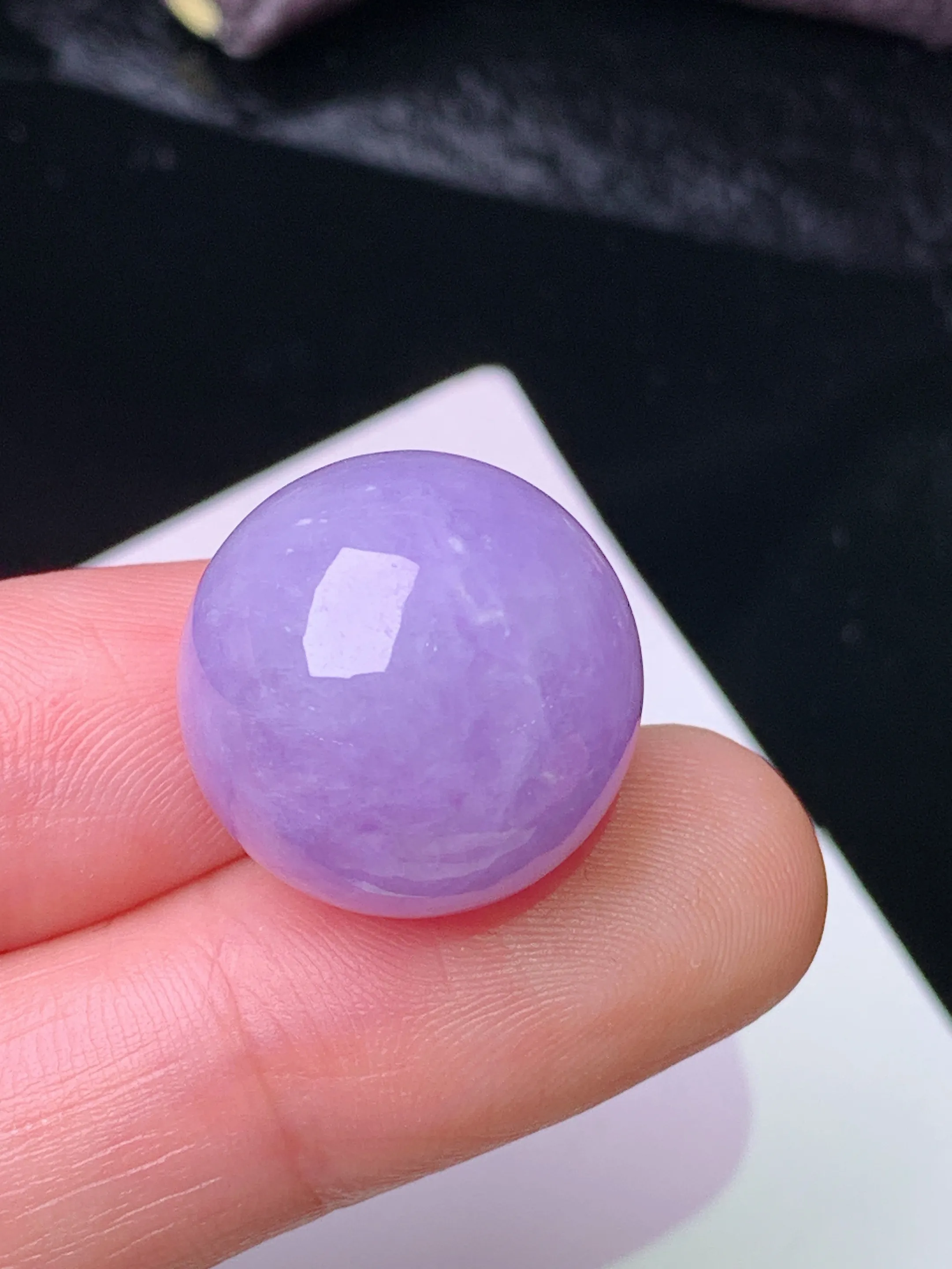 紫罗兰圆珠吊坠 玉质细腻 色泽清新艳丽 整体尺寸17.5