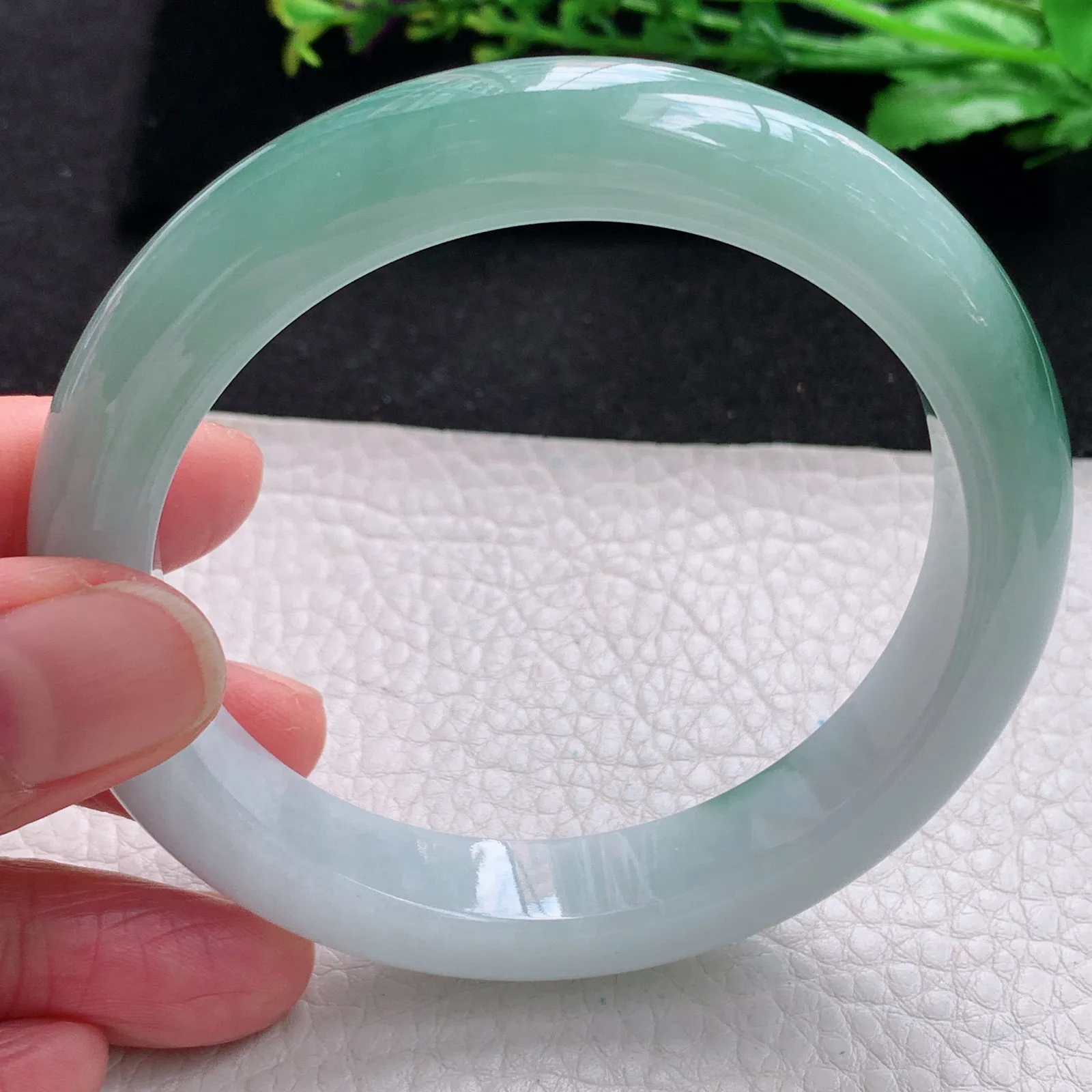 yh大圈口561*12*9平安镯 缅甸翡翠a货玉手镯飘花宽边珠宝玉手环