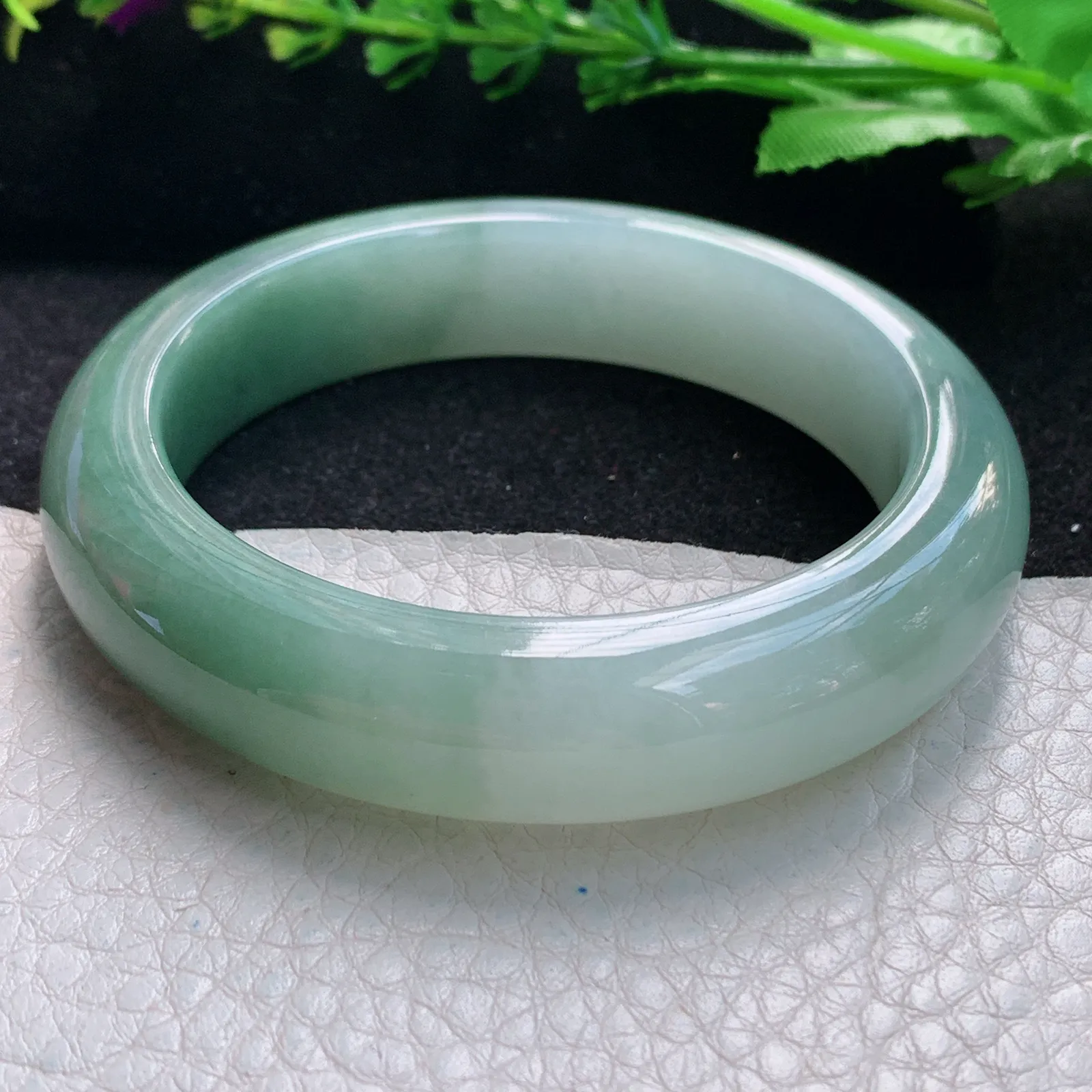 js自然光54*13.5*9.2招财镯 缅甸翡翠a货玉手镯半山水厚装宽边珠宝玉手环