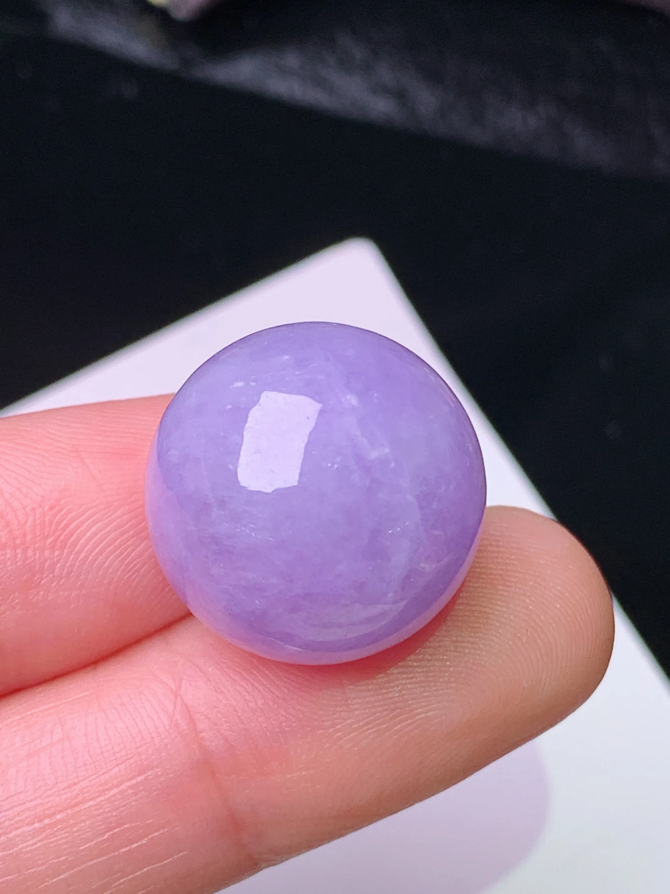 紫罗兰圆珠吊坠 玉质细腻 色泽清新艳丽 整体尺寸17.5