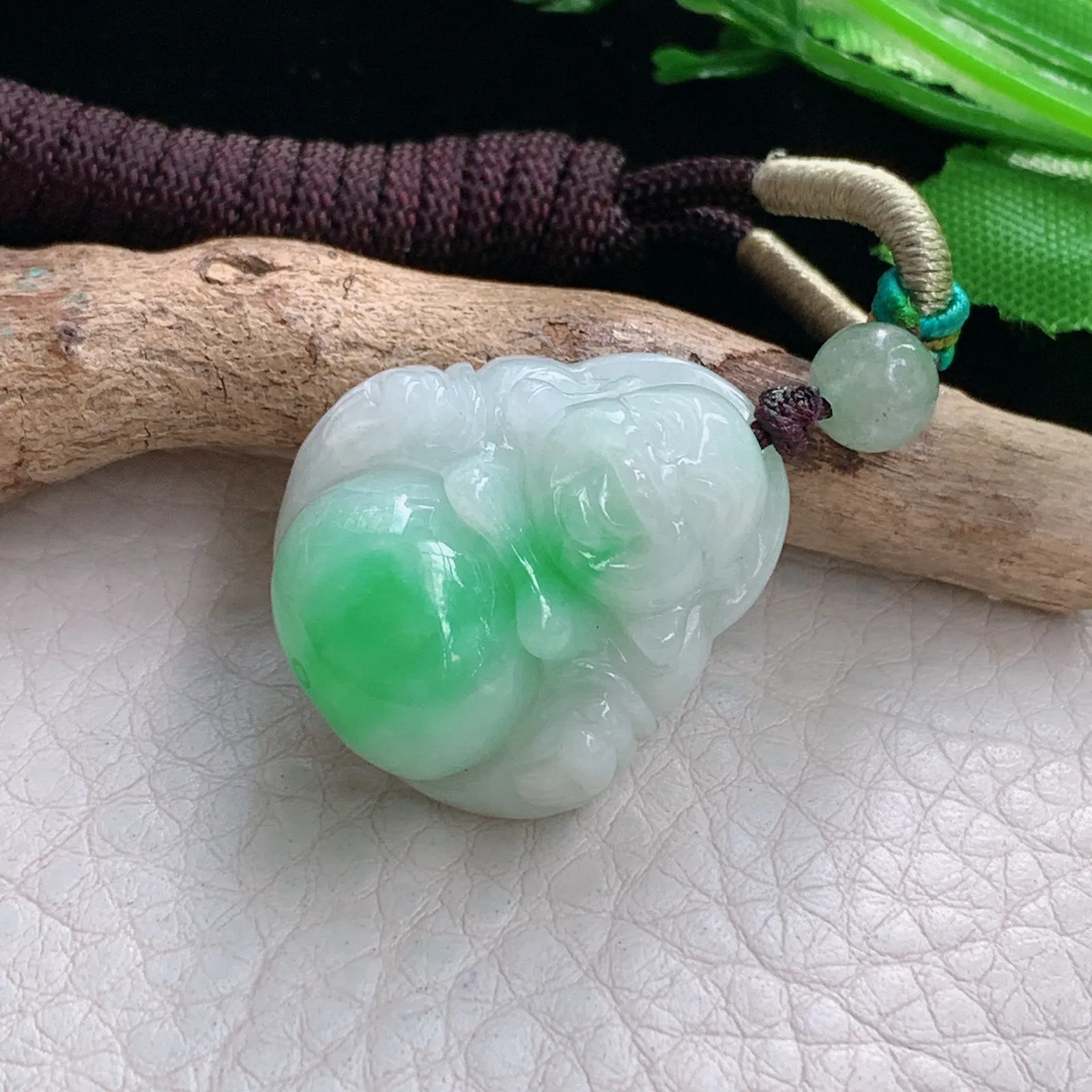 zen自然光26*23*11天然缅甸翡翠飘绿巧致佛公 弥勒佛玉吊坠 玉挂件