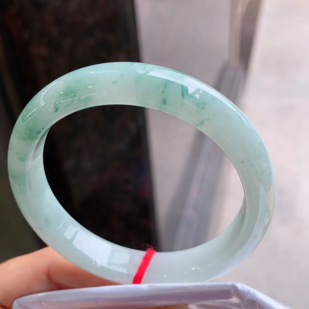 正圈冰飘花 无瑕 尺寸:57.3/12.3/8 花美