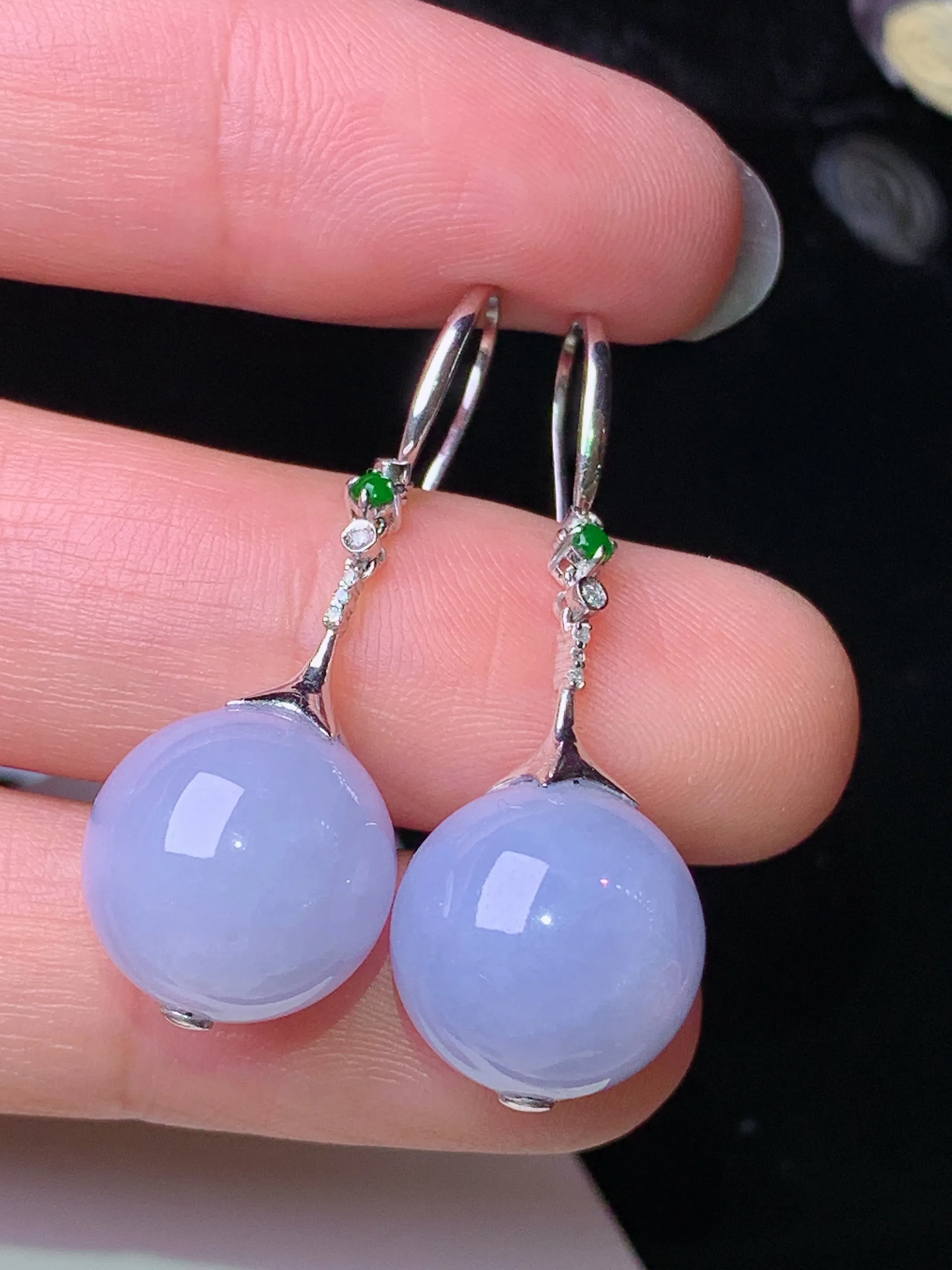 18k金钻镶嵌紫罗兰圆珠耳坠 玉质细腻 色泽清新艳丽 整体尺寸36.7*12.6