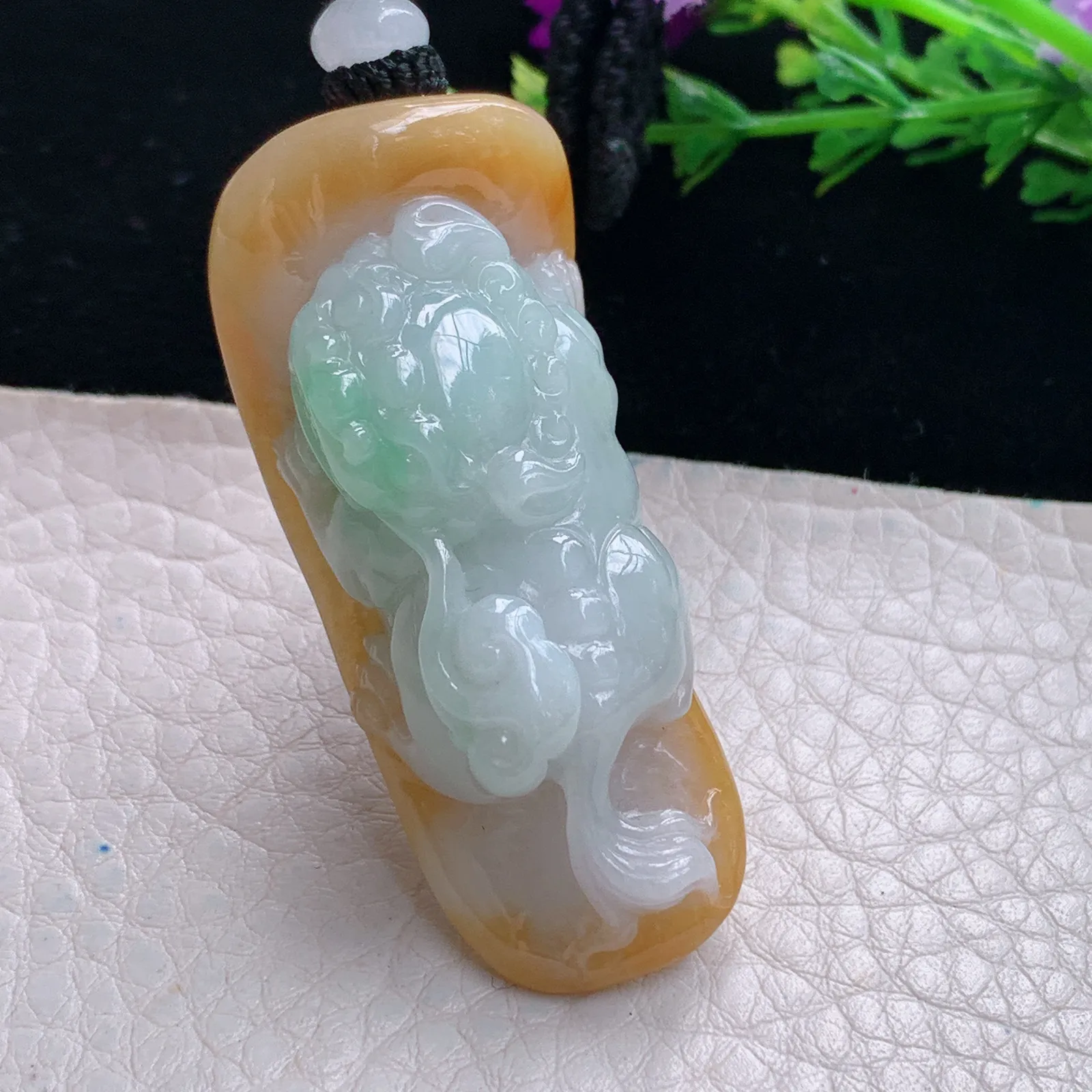 mut自然光49*19.8*17.8天然缅甸翡翠三彩貔貅玉吊坠 玉挂件