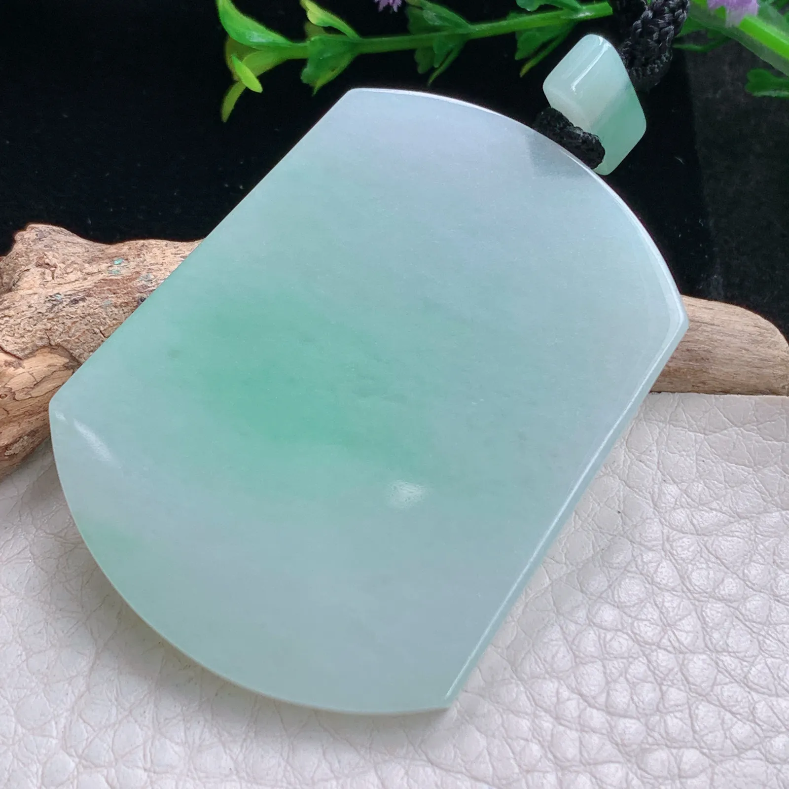 mut自然光53*40.5*4天然缅甸翡翠冰飘绿花平安无事牌玉吊坠 玉挂件