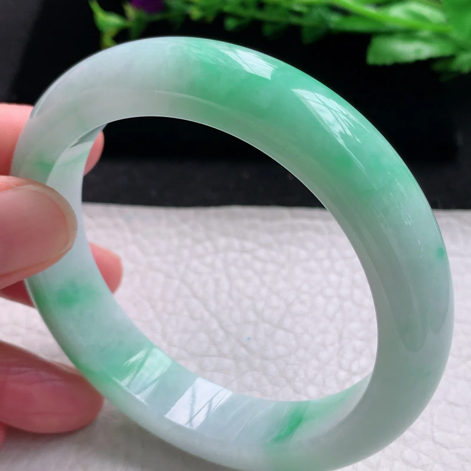 xc自然光57.5*13.2*8.8平安镯 缅甸翡翠a货玉手镯飘绿宽边珠宝玉手环