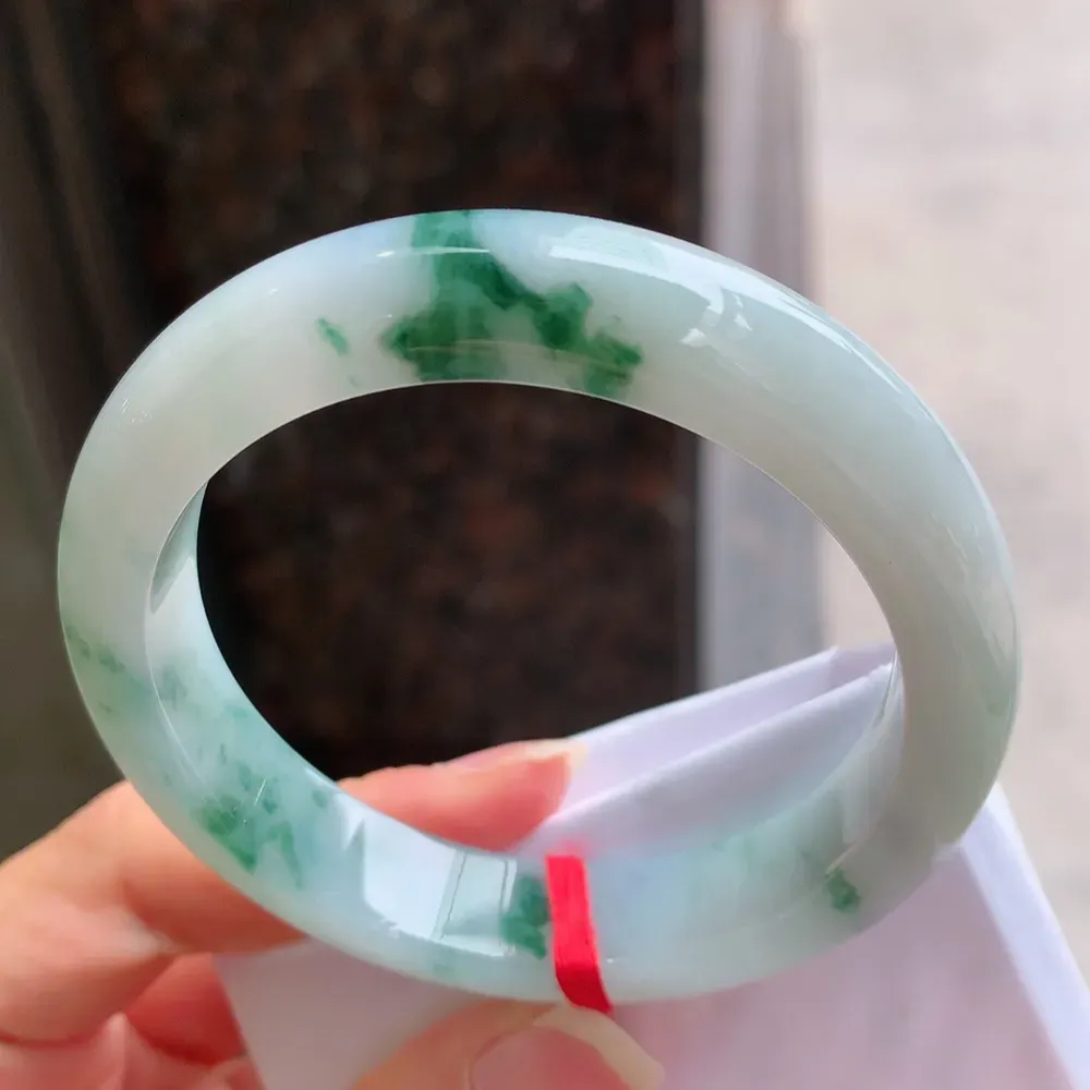 正圈冰飘花 无瑕 尺寸:54.7/12.5/8.5 花美