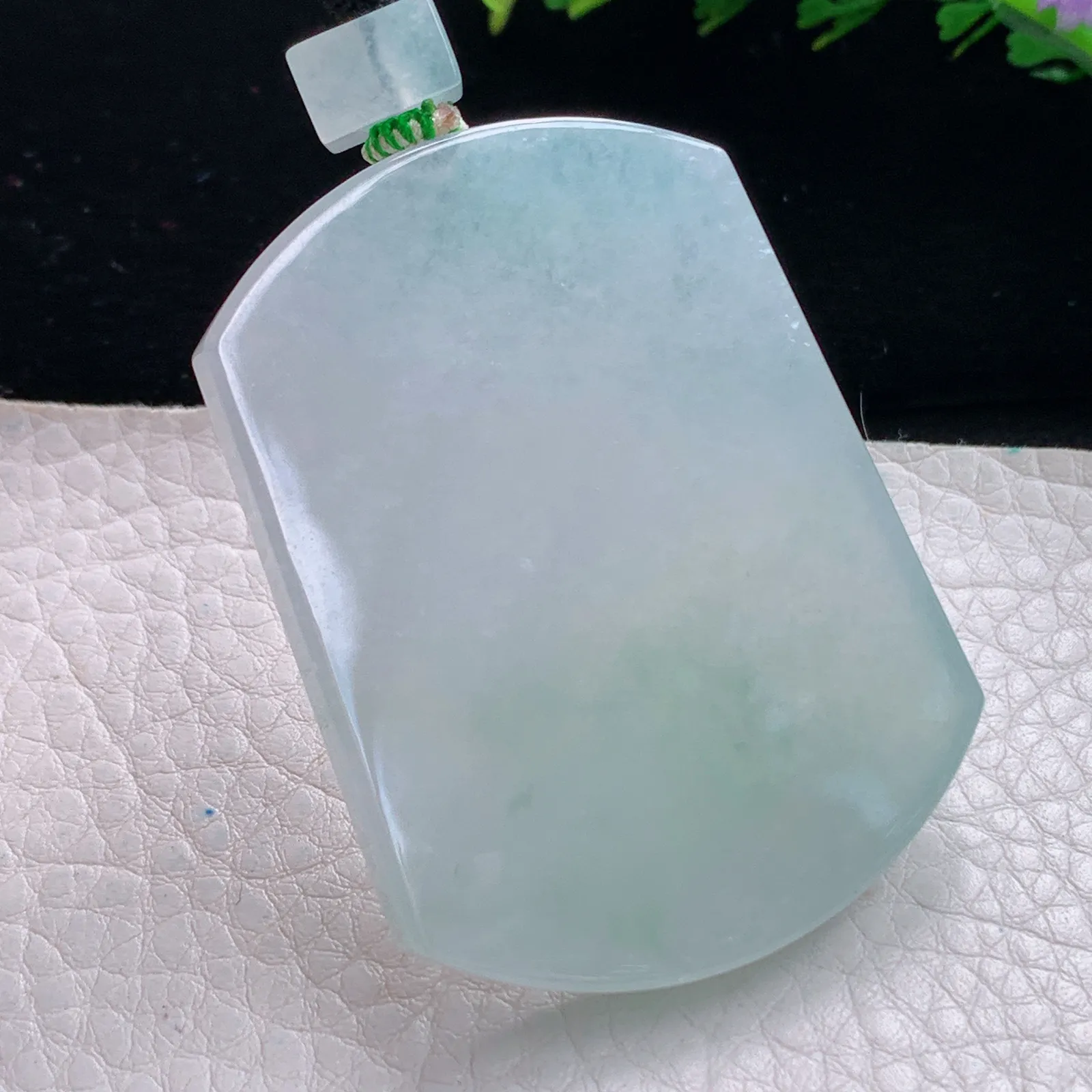 mut自然光52.8*39.5*6.5天然缅甸翡翠冰飘花平安无事牌玉吊坠 玉挂件