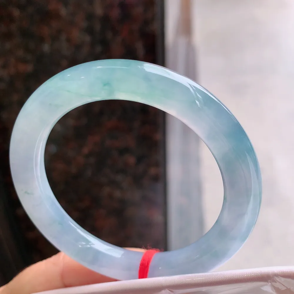 圆条高冰春彩 无瑕 尺寸:52.8/9.5 种色俱佳