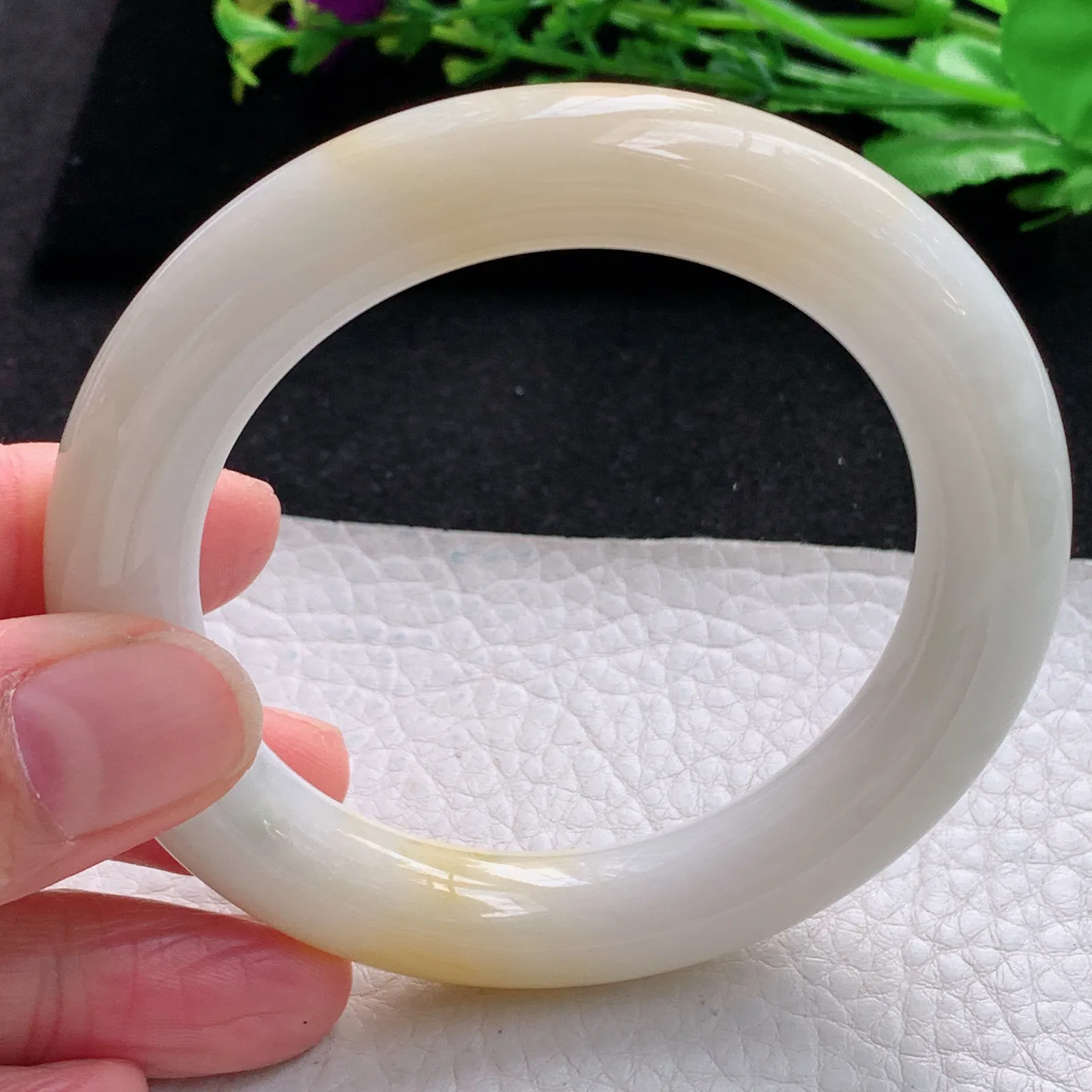 h自然光55*11.5*11.2胖圆镯 缅甸翡翠a货玉手镯双彩圆条珠宝玉手环