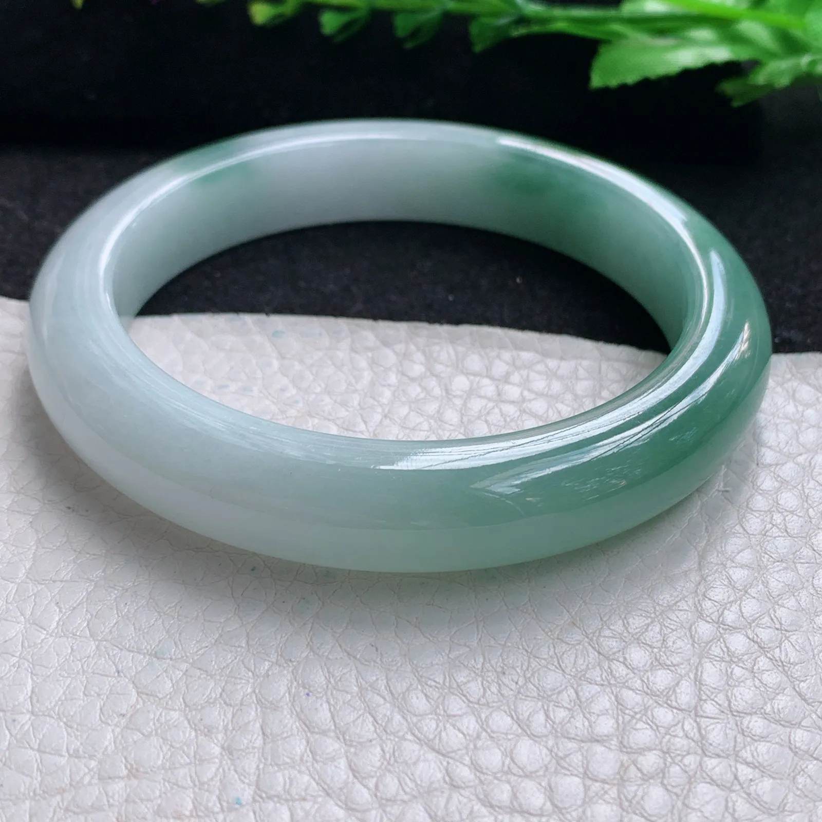 yh大圈口561*12*9平安镯 缅甸翡翠a货玉手镯飘花宽边珠宝玉手环