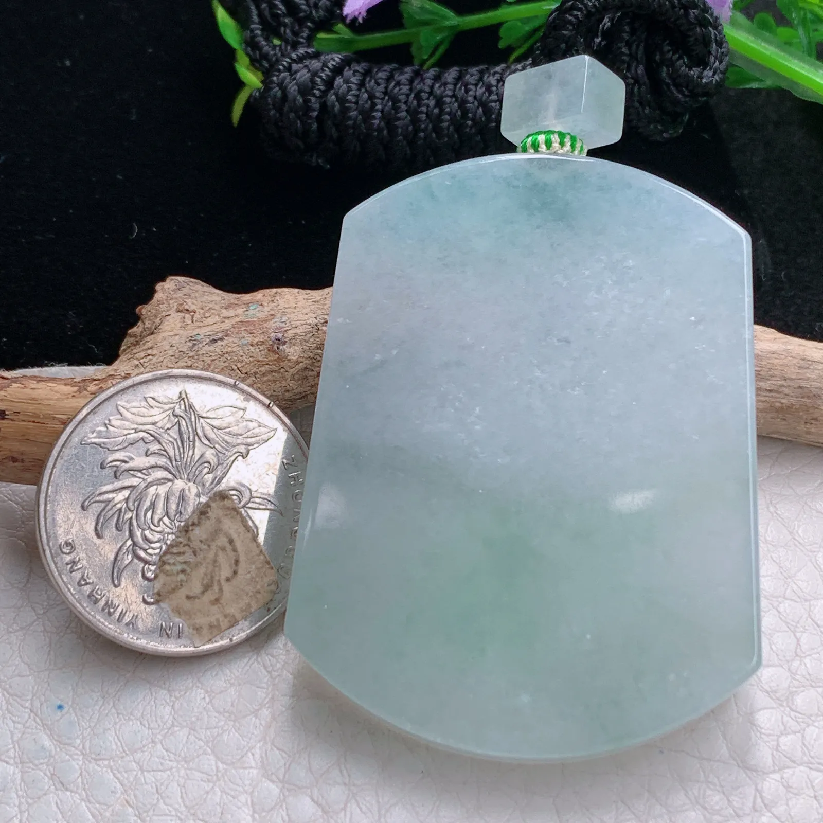 mut自然光52.8*39.5*6.5天然缅甸翡翠冰飘花平安无事牌玉吊坠 玉挂件