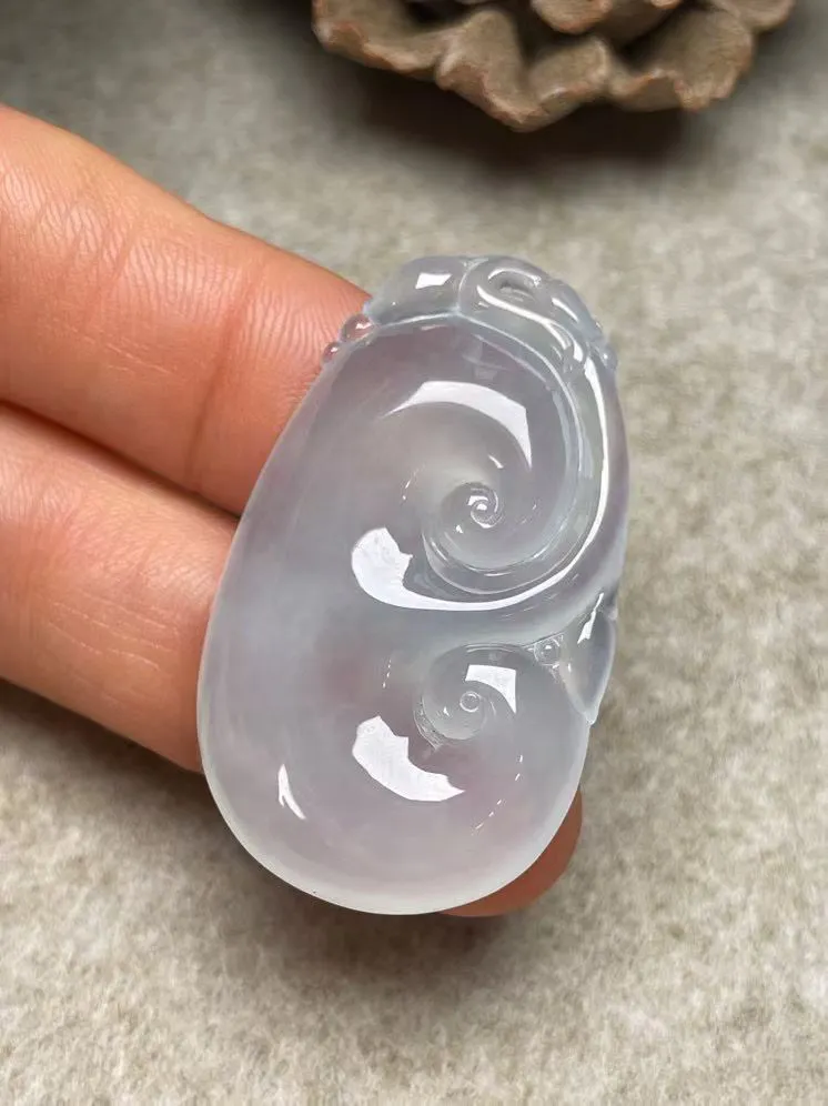 冰种【如意】吊坠，种水好，玉质细腻 ，卖相好‘