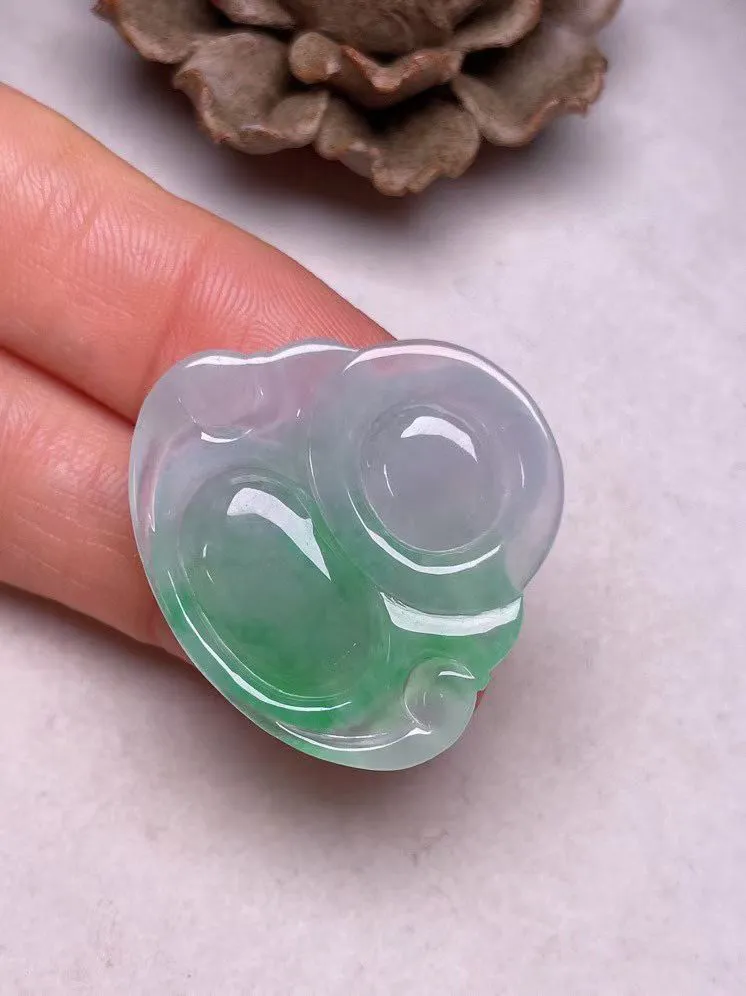 冰种飘绿【佛公】吊坠，种水好，玉质细腻 ，卖相好‘.