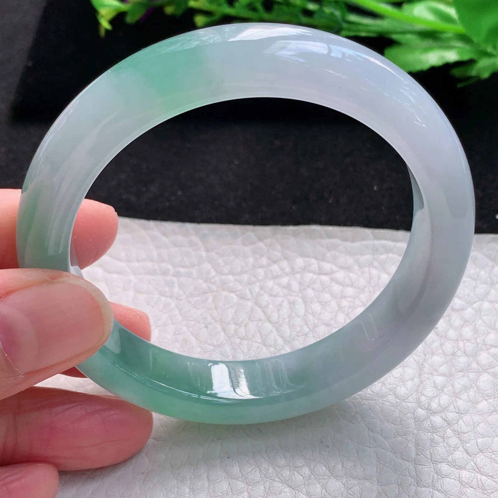 js自然光57*12.3*8.5平安镯 缅甸翡翠a货玉手镯飘胶飘花宽边珠宝玉手环