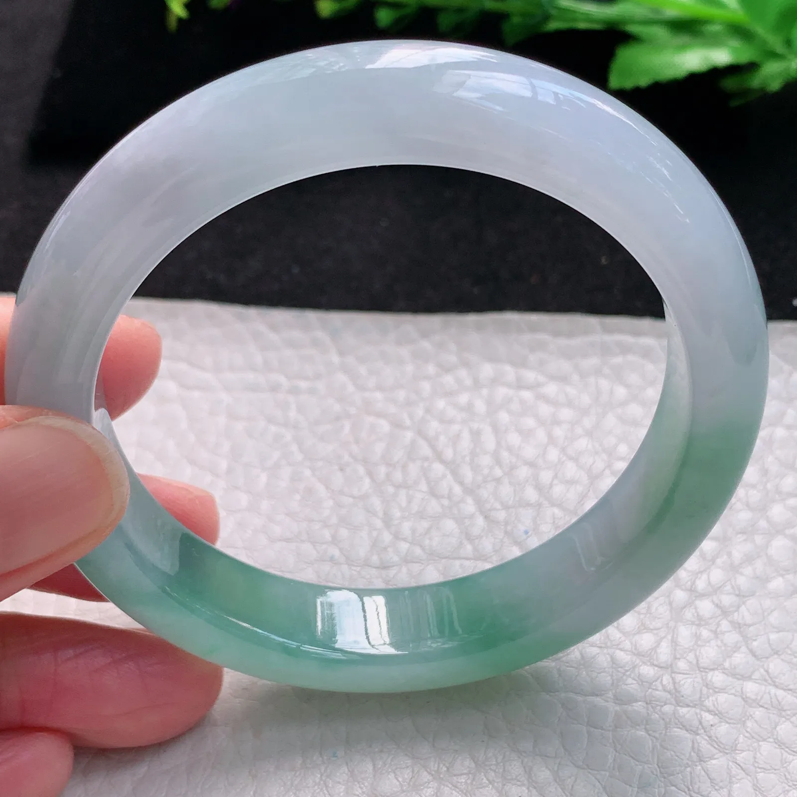 js自然光57*12.3*8.5平安镯 缅甸翡翠a货玉手镯飘胶飘花宽边珠宝玉手环