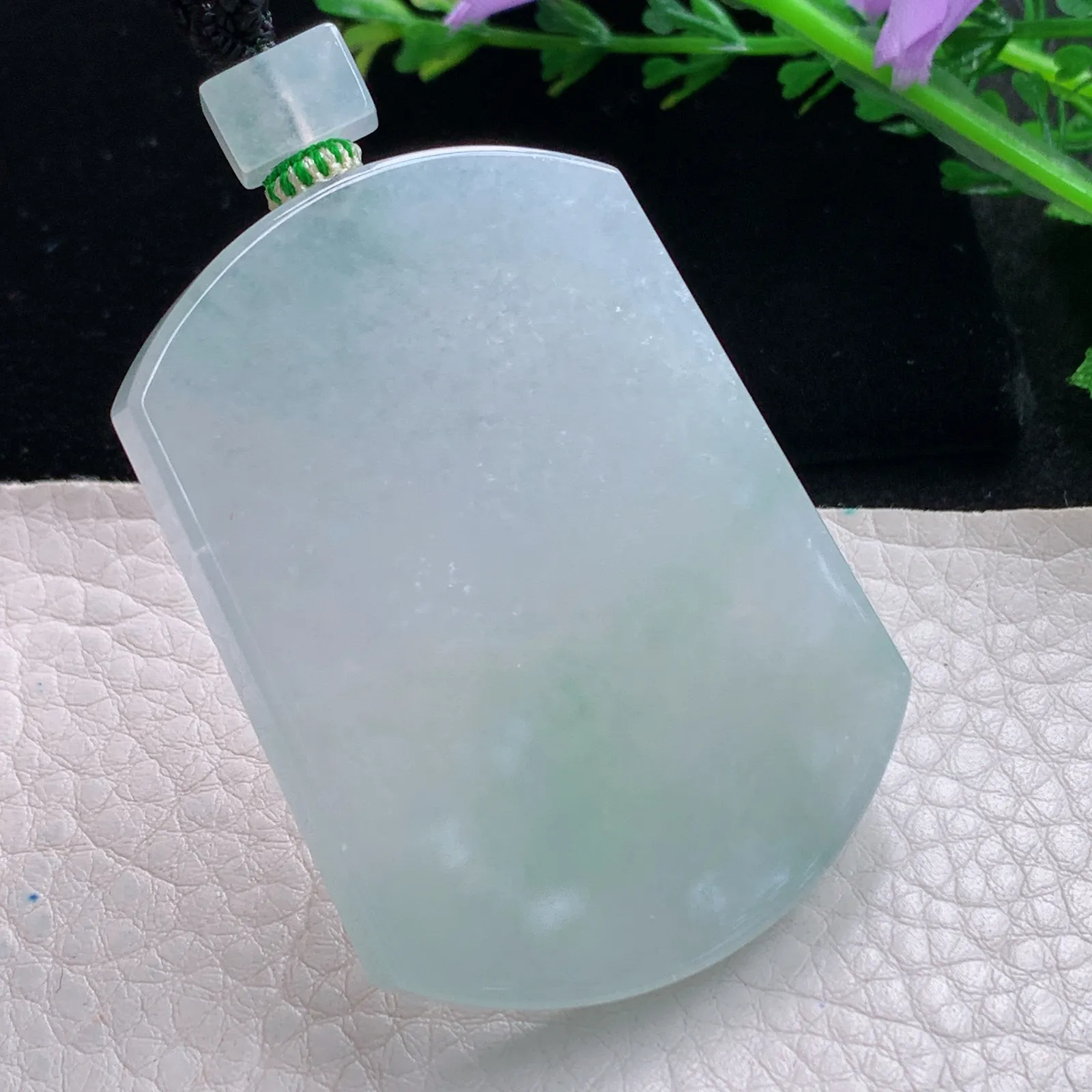 mut自然光52.8*39.5*6.5天然缅甸翡翠冰飘花平安无事牌玉吊坠 玉挂件