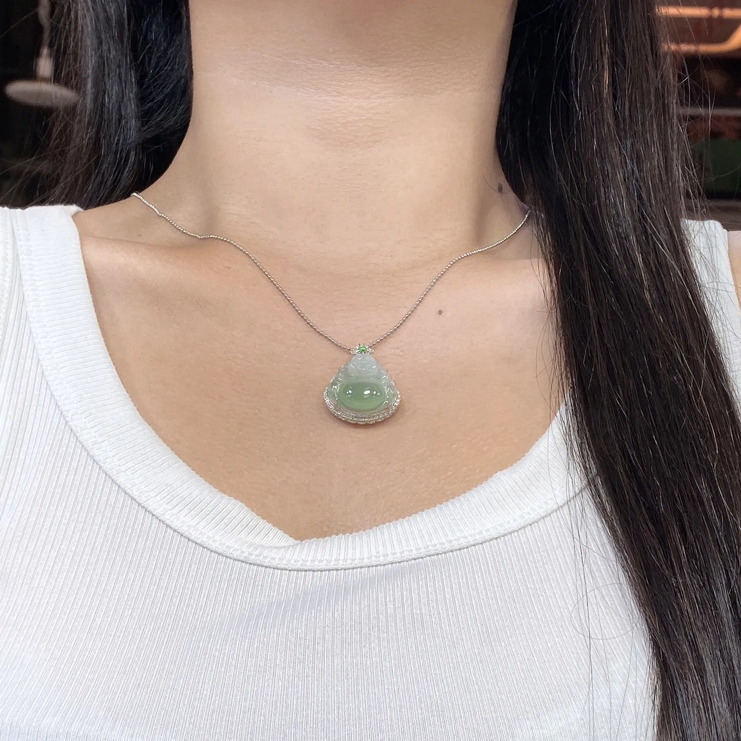 冰润飘色佛公吊坠 尺寸28.7-22.5-10.3毫米