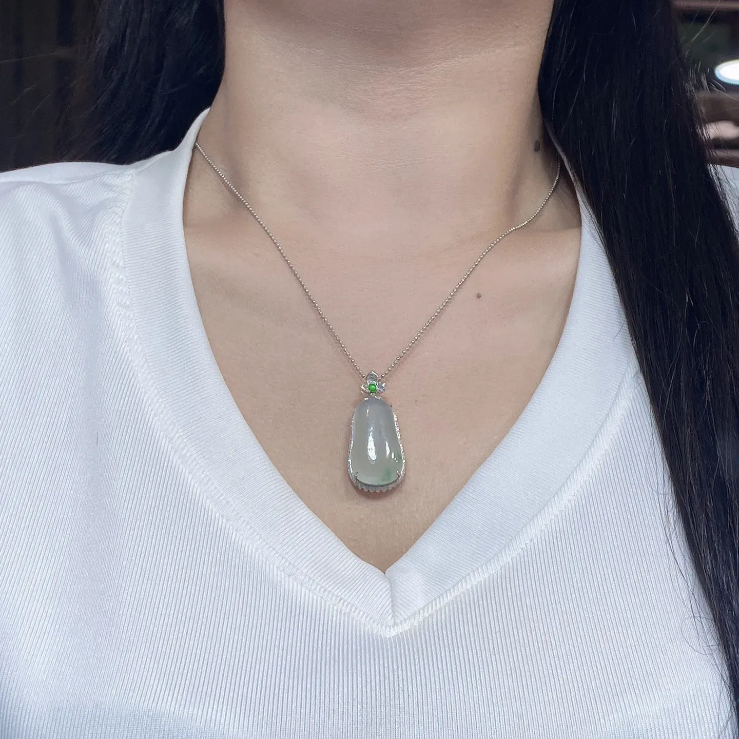 冰种飘花福瓜吊坠 尺寸36.2-15.8-9.7毫米