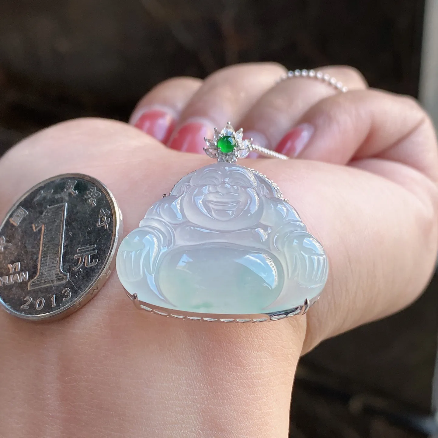 冰润飘绿佛公吊坠 尺寸33.3-30.4-7.9毫米