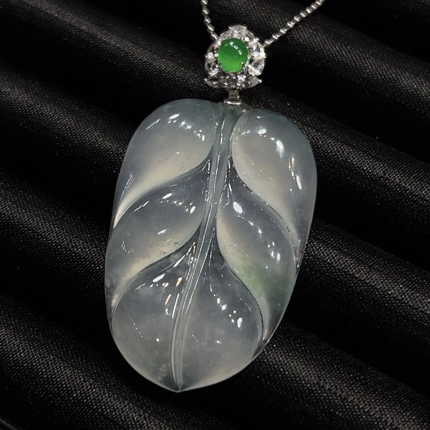 冰种金枝玉叶吊坠 尺寸54.5-28-6.1毫米