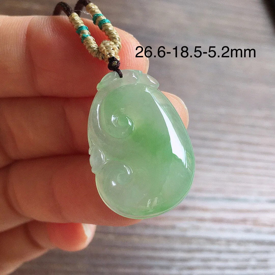冰晴底如意，镶嵌佳品，冰润细腻，种水足，整体尺寸26.6*18.5*5.2