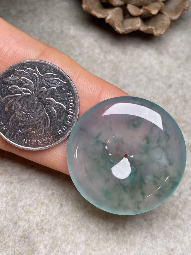 冰种飘花【平安扣】吊坠，种水好，玉质细腻 ，卖相好