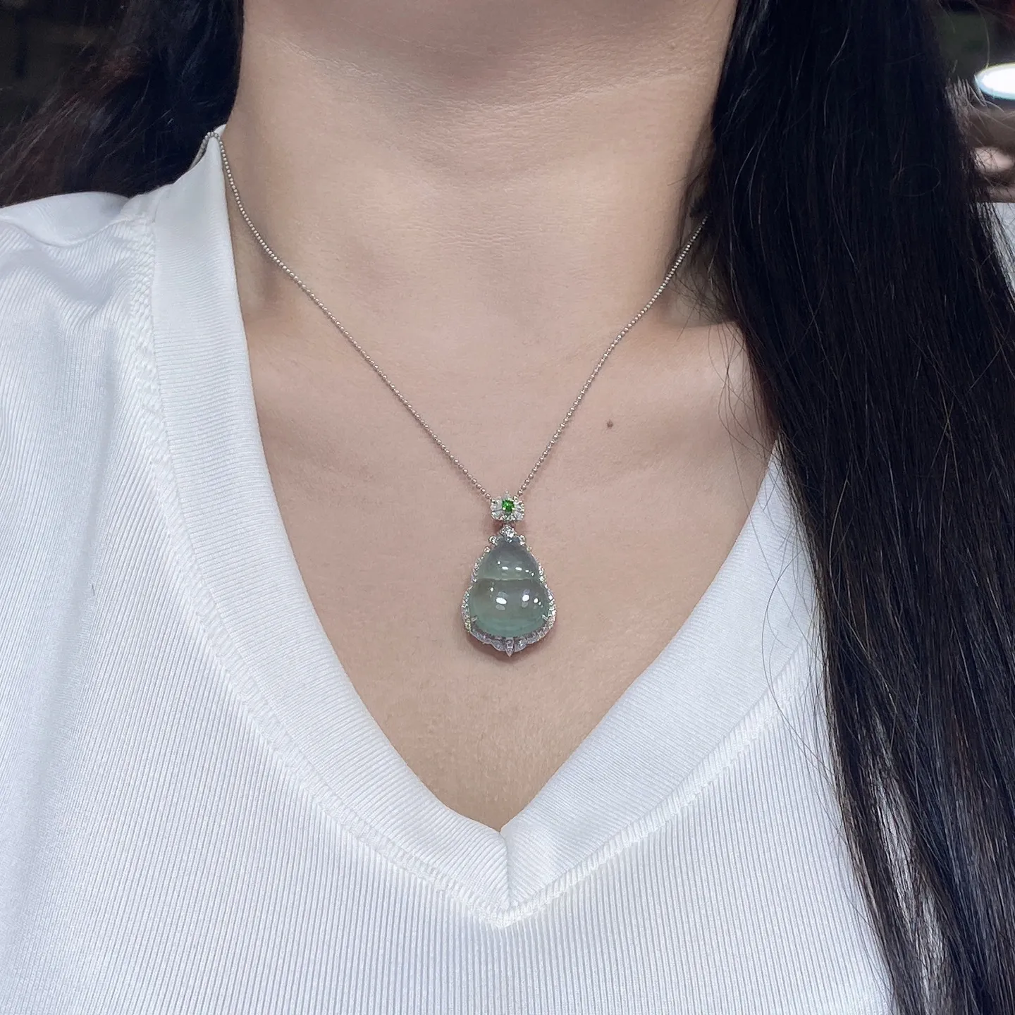 冰种飘花葫芦吊坠 尺寸35.9-19.3-10.4毫米