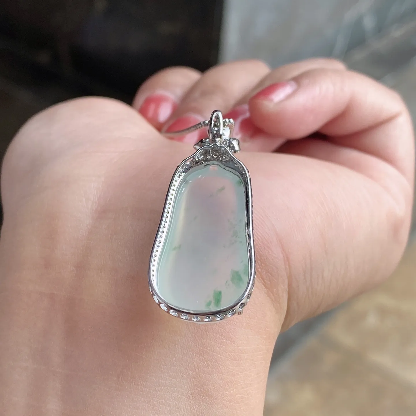 冰种飘花福瓜吊坠 尺寸36.2-15.8-9.7毫米