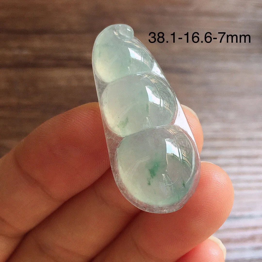 冰飘花福豆，冰润饱满，玉质细腻，种水足，38.1*16.6*7