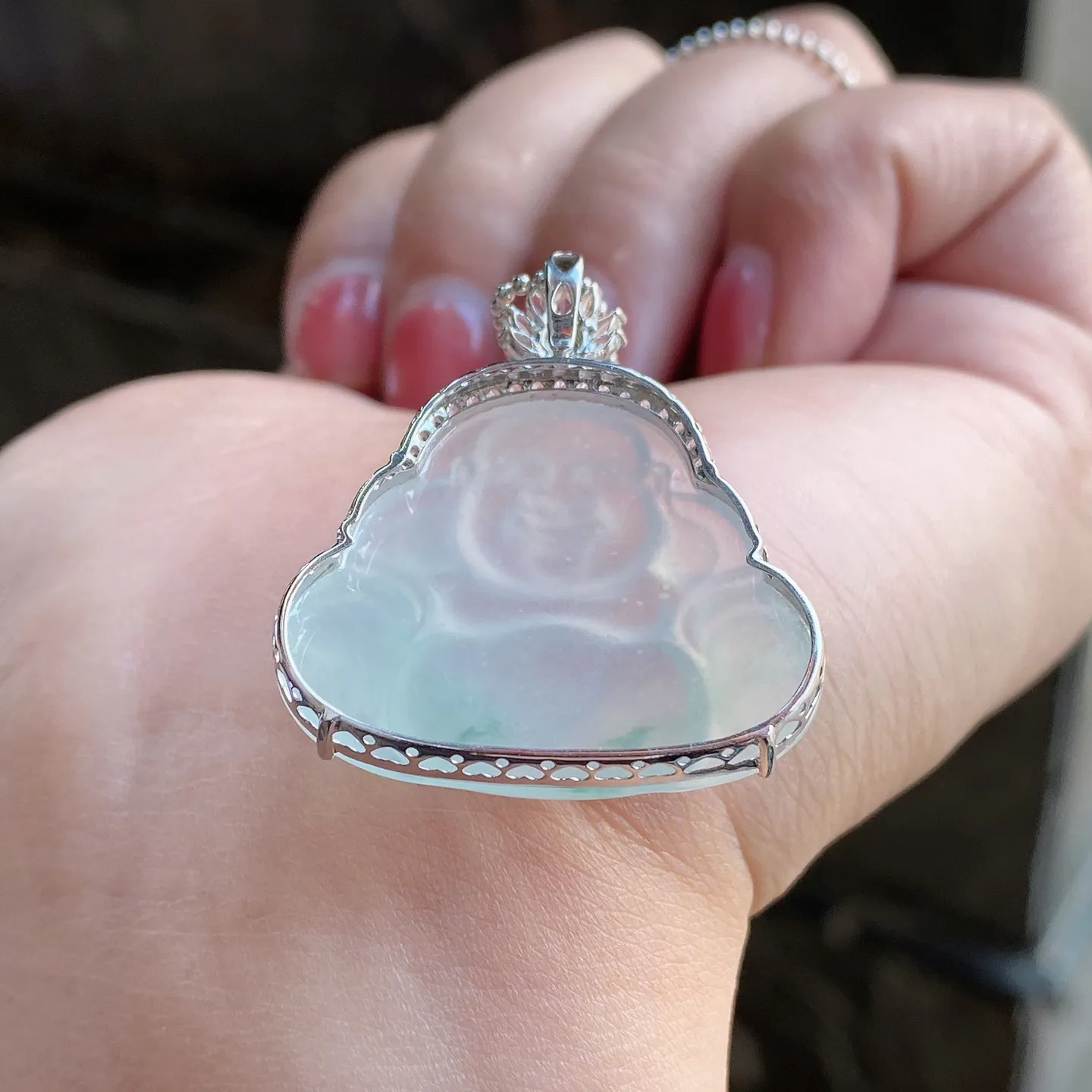 冰润飘绿佛公吊坠 尺寸33.3-30.4-7.9毫米