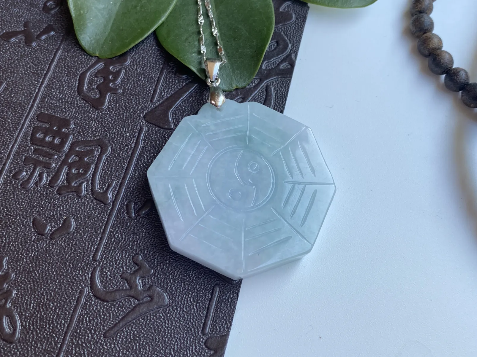 推荐【淡色春彩八卦牌】平安无事牌，种好，淡色春彩，糯糯的，品相佳，性价比超高，超值～～不含链