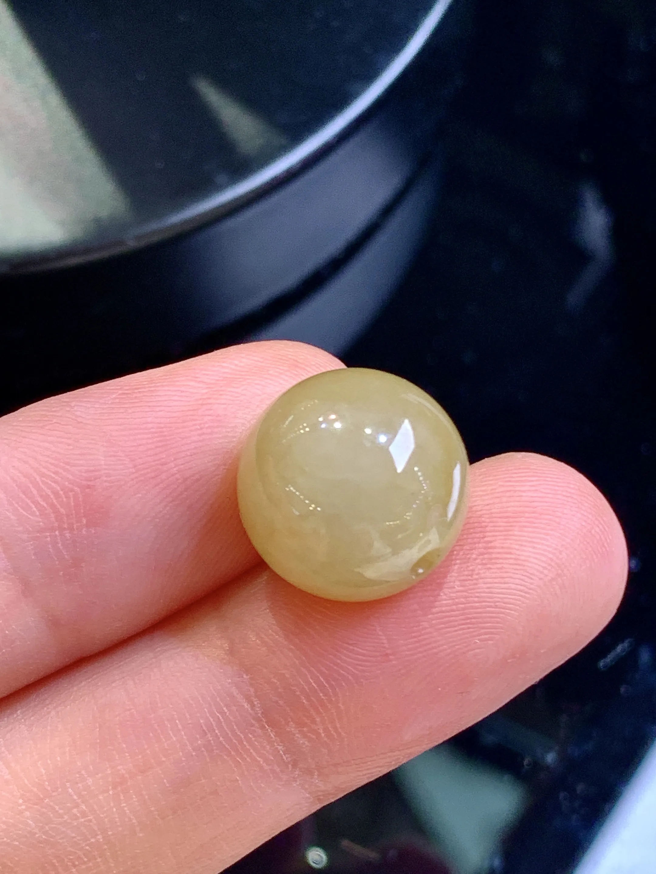 黄翡圆珠 玉质细腻 色泽清新艳丽 整体尺寸13