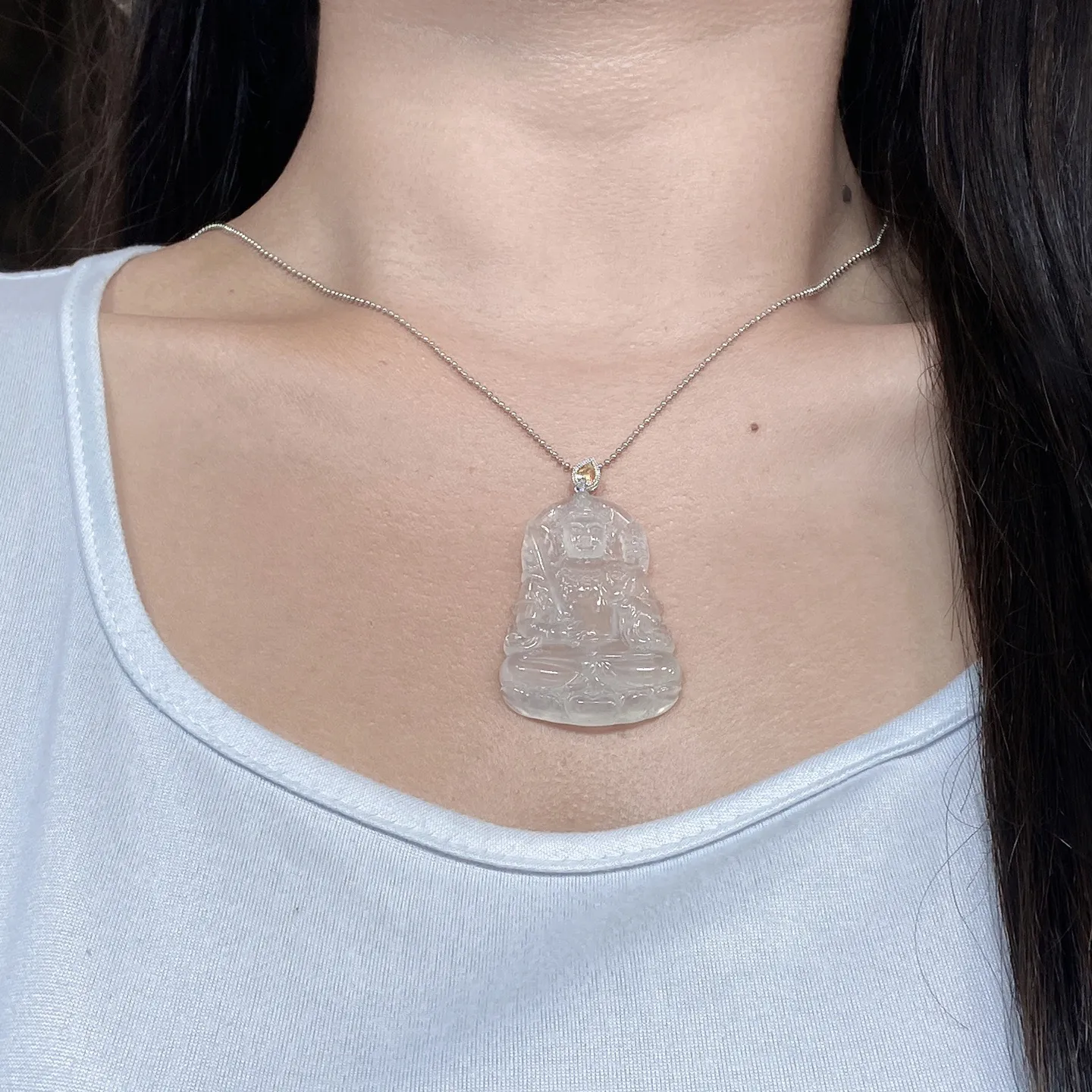 冰种虚空藏菩萨吊坠 尺寸53.9-25.9-4.3毫米