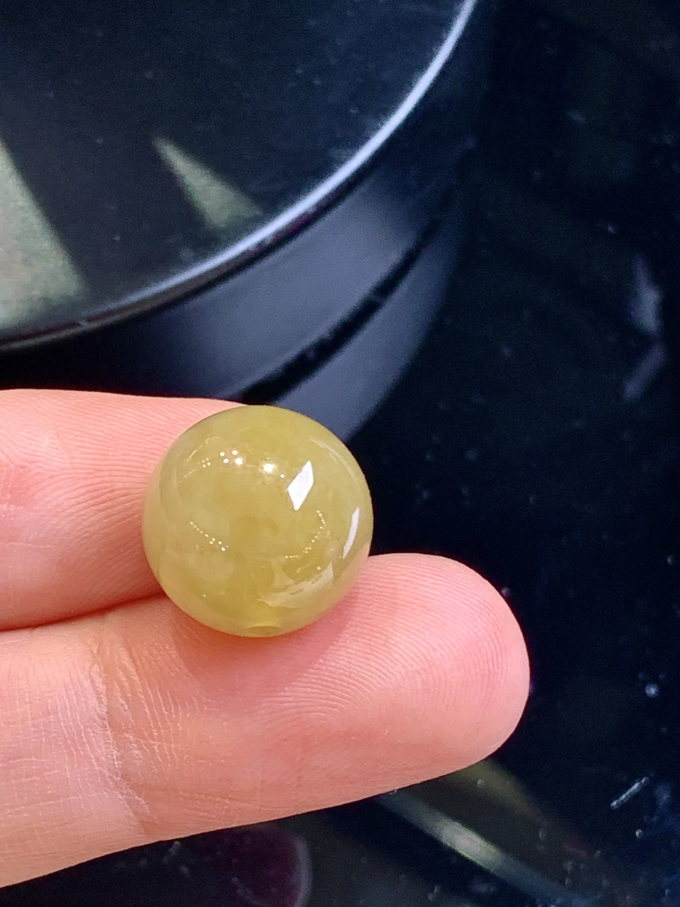 黄翡圆珠 玉质细腻 色泽清新艳丽 整体尺寸13