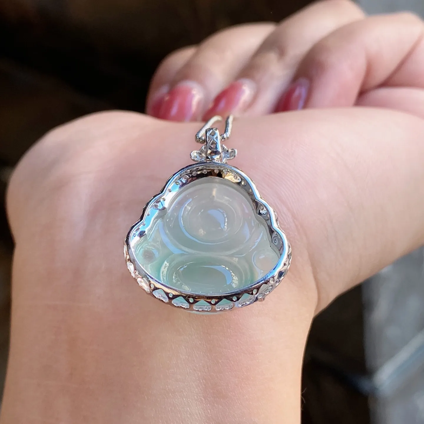 冰润飘色佛公吊坠 尺寸28.7-22.5-10.3毫米