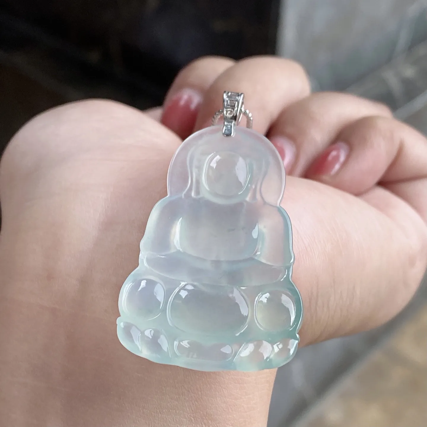 冰种起胶观音吊坠 尺寸52.2-27.7-4.5毫米