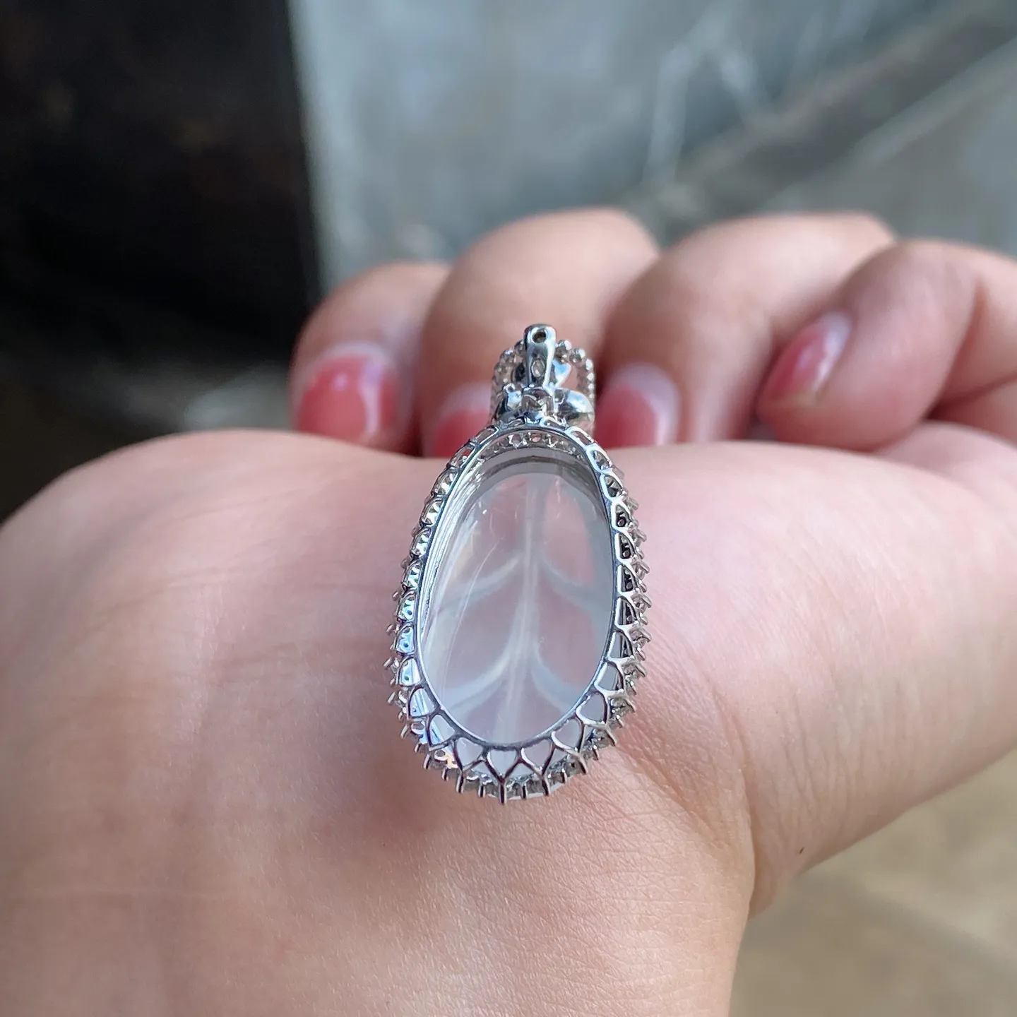 冰种叶子吊坠 尺寸34.1-16.2-8.8毫米