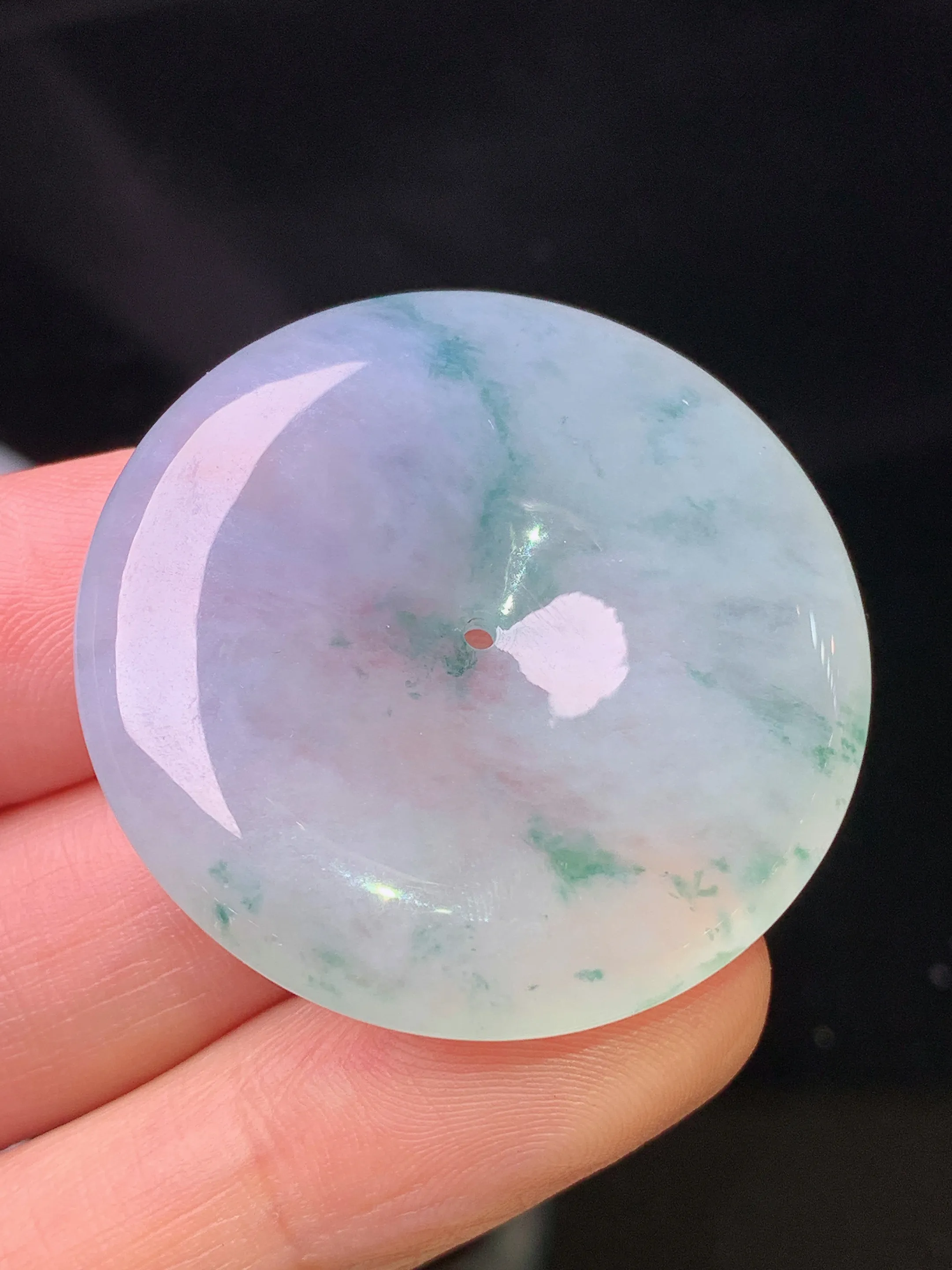 冰种飘绿平安扣吊坠 玉质细腻 色泽清新艳丽 整体尺寸35*6