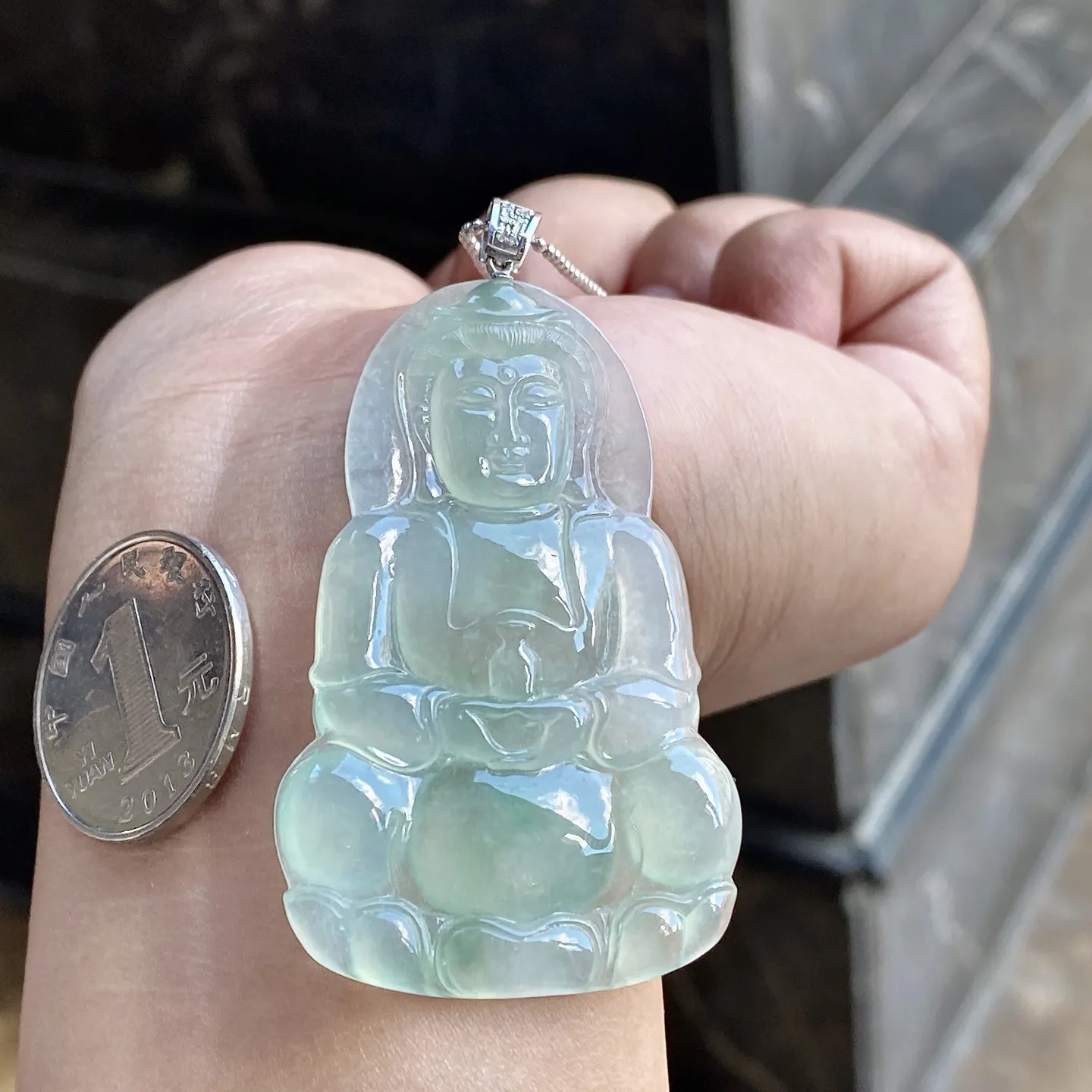 冰种晴底观音吊坠 尺寸63.5-34-5.1毫米