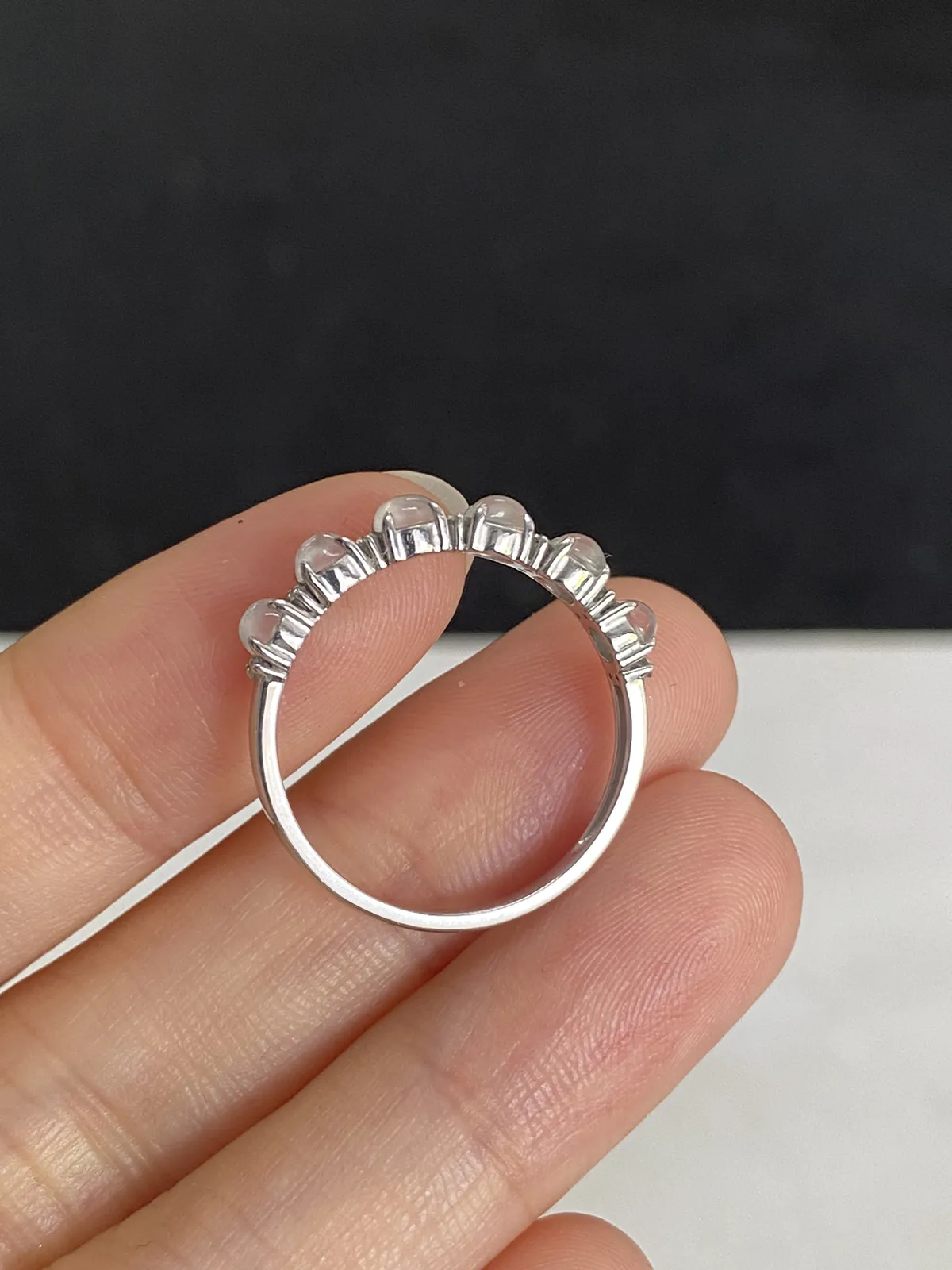 翡翠戒指，印记：Pt750