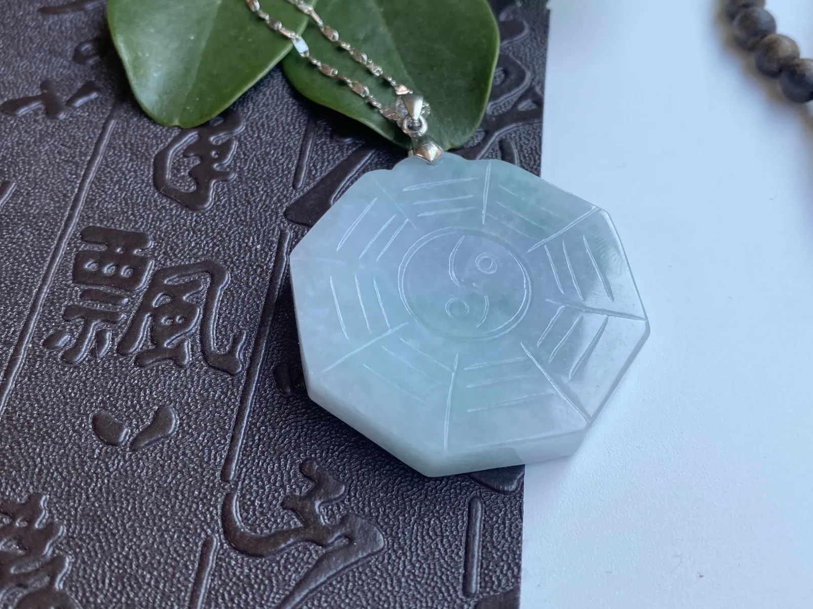 推荐【淡色春彩八卦牌】平安无事牌，种好，淡色春彩，糯糯的，品相佳，性价比超高，超值～～不含链