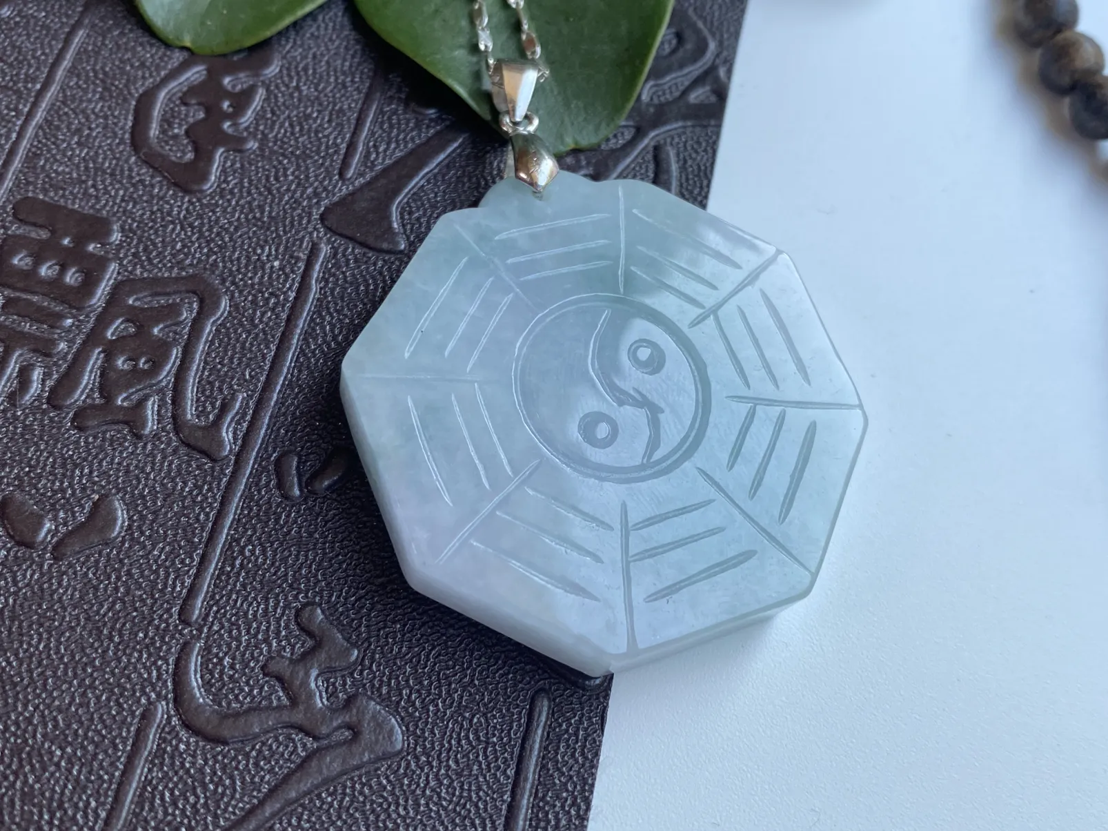 推荐【淡色春彩八卦牌】平安无事牌，种好，淡色春彩，糯糯的，品相佳，性价比超高，超值～～不含链