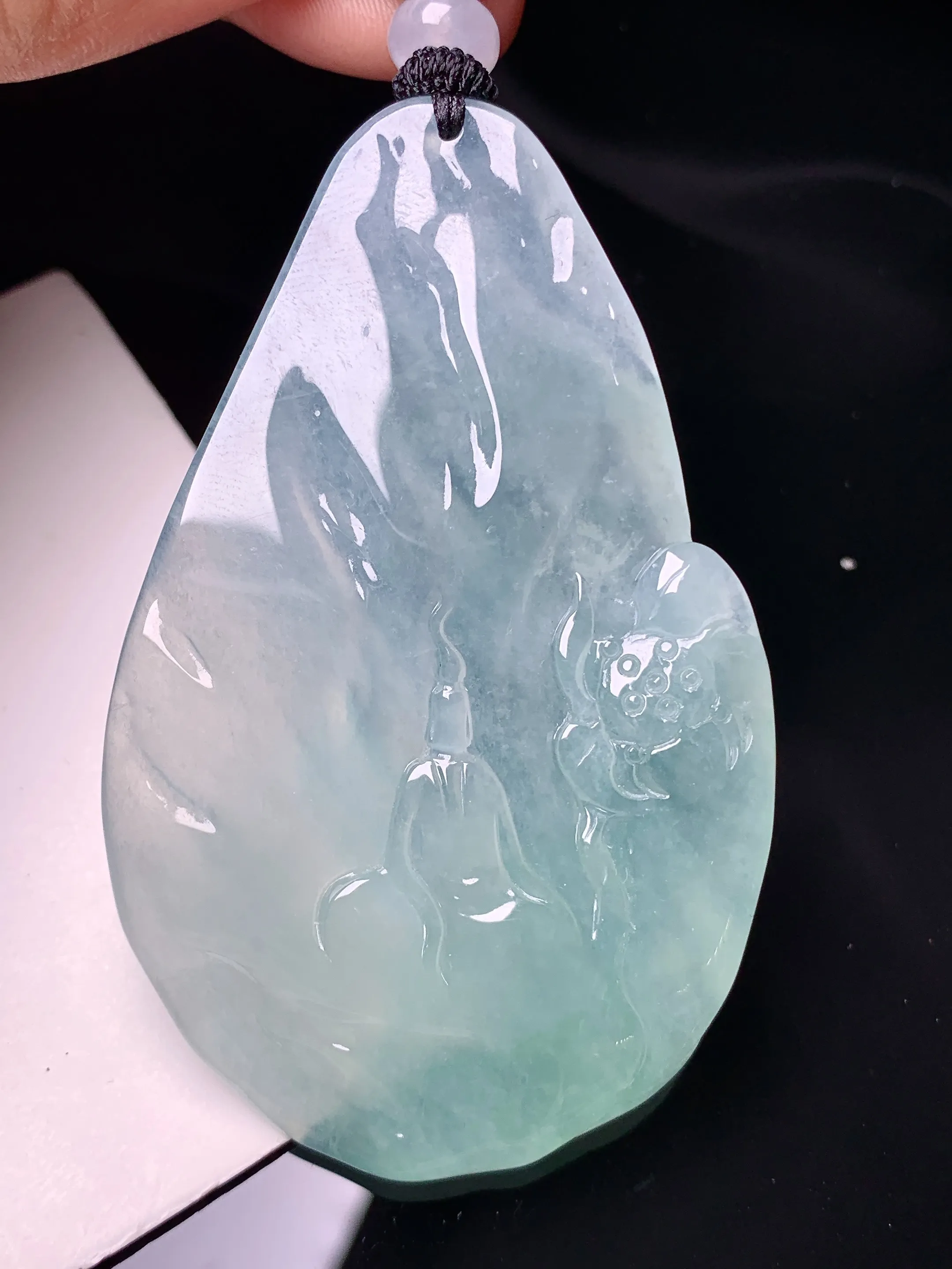 冰种无相观音菩萨吊坠 玉质细腻 色泽清新艳丽 整体尺寸63.2*39.8*6.8