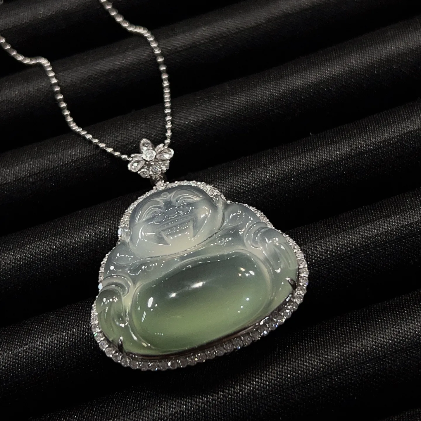 冰种晴绿佛公吊坠 尺寸37.5-32.5-11.2毫米