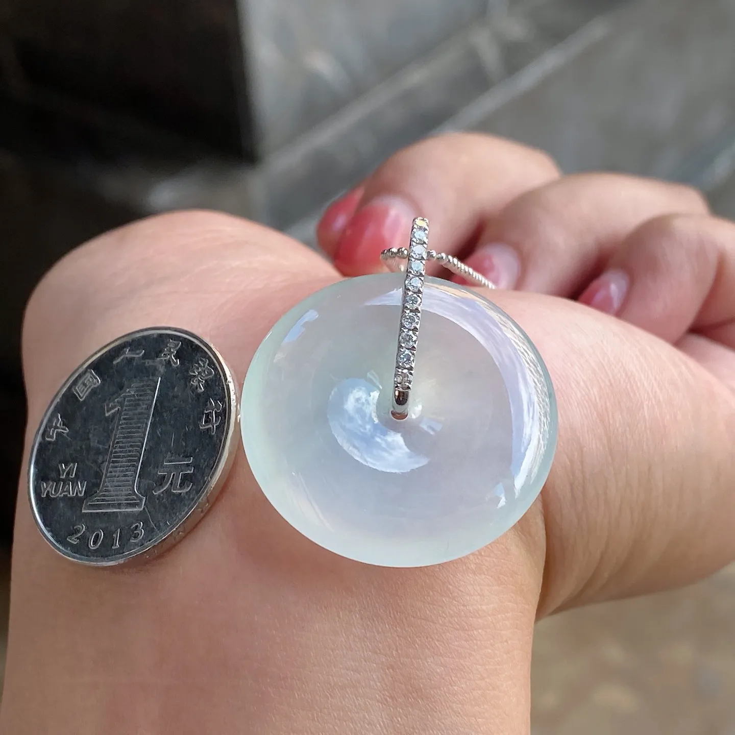 冰润平安扣吊坠 尺寸35.8-29-5.5毫米