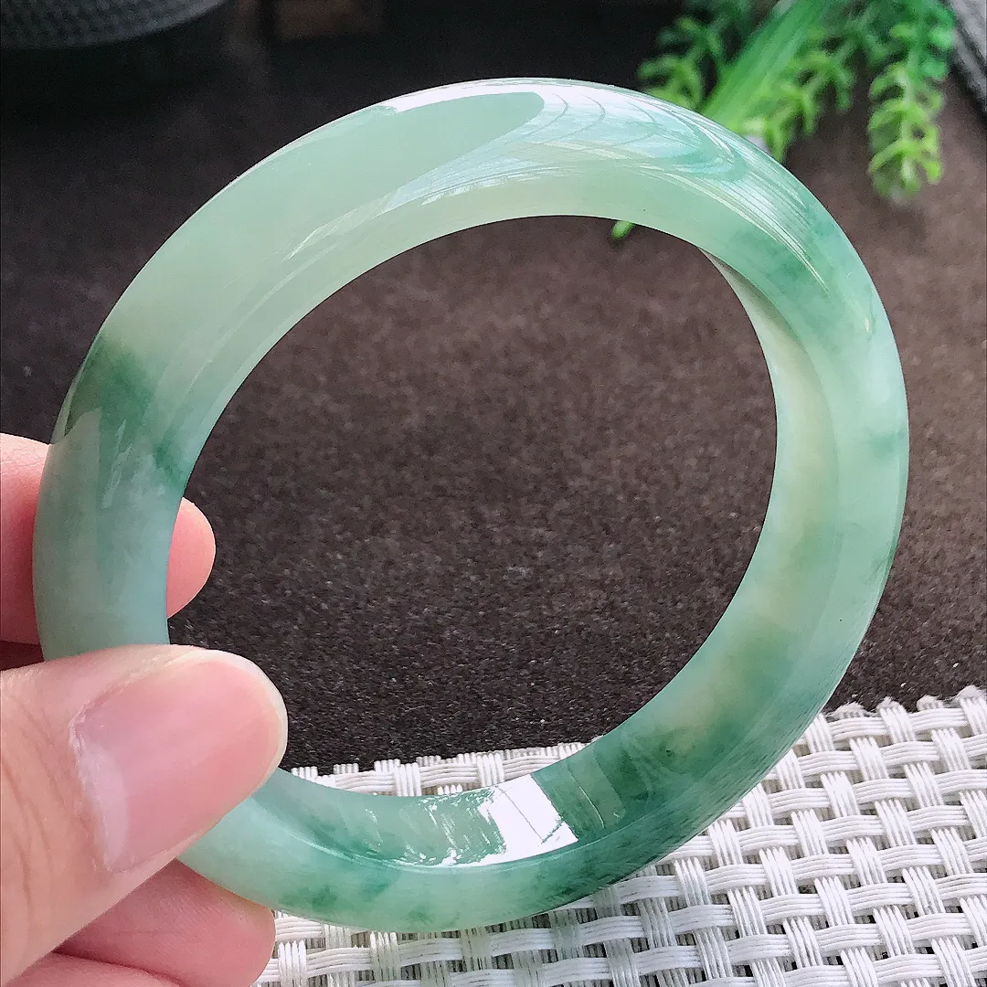 天然a货翡翠58/12.6/9.1老坑冰胶果冻飘花手镯宽边玉手镯